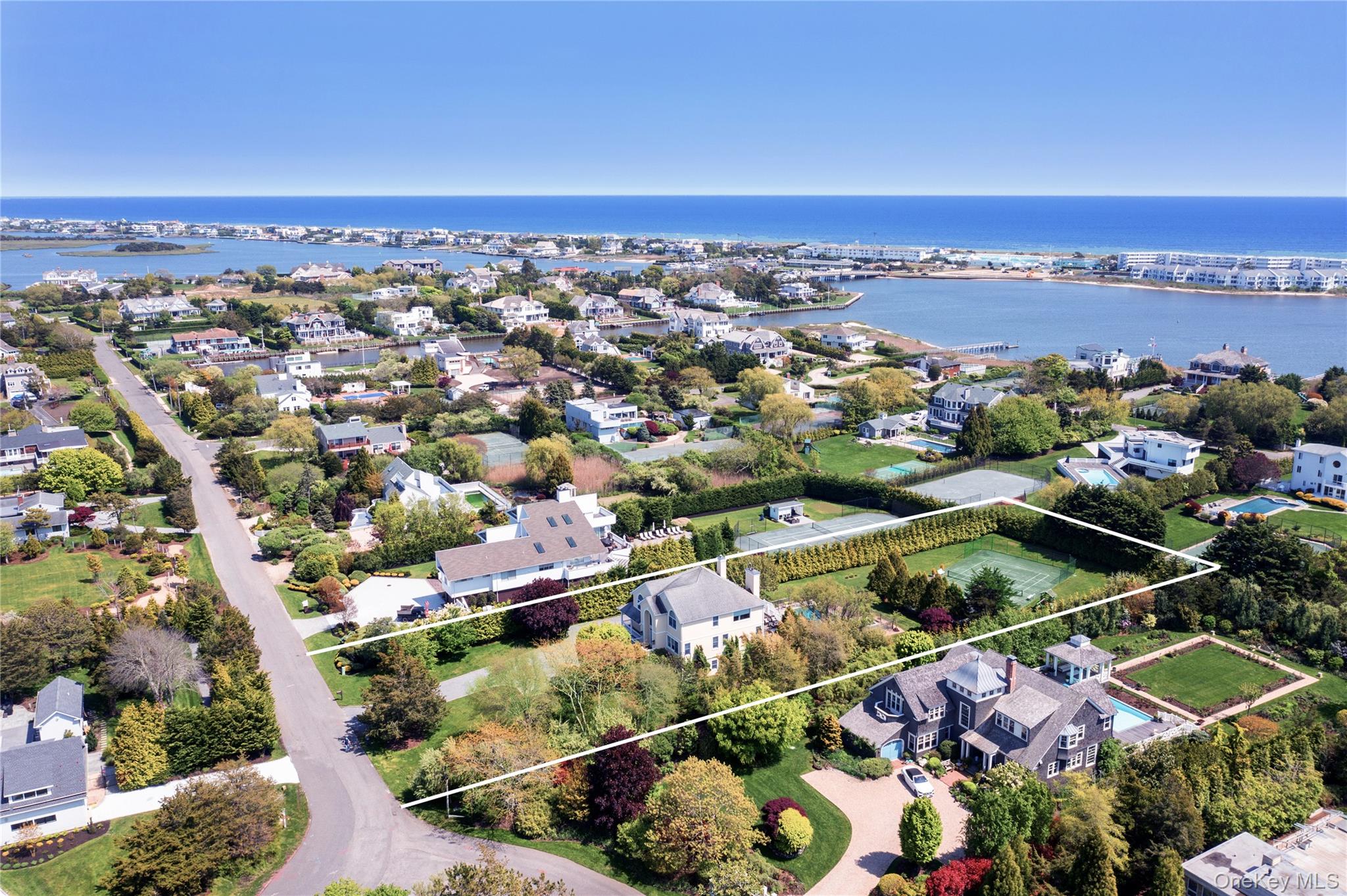 7 Stillwaters Lane, Westhampton Beach, NY 11978