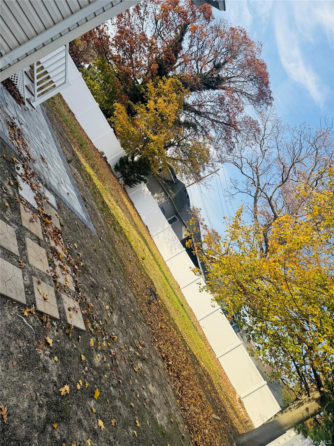 11 Elm Street, Islip, NY 11751