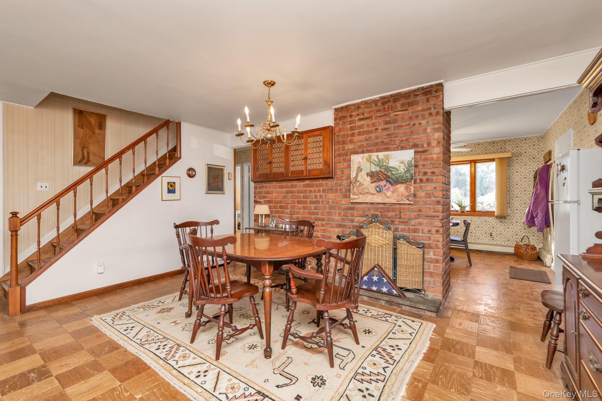 25 March Lane, Westbury, NY 11590