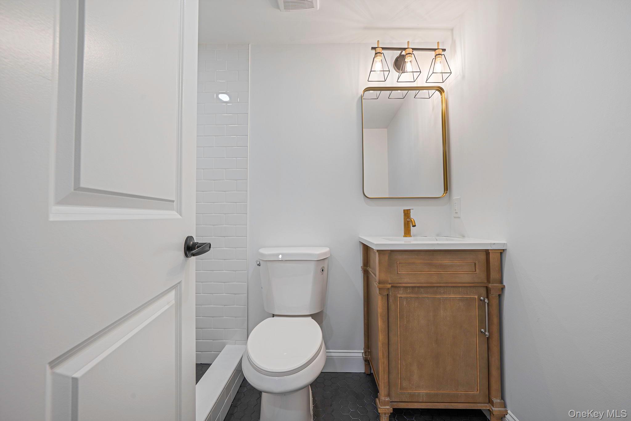 215 W Marie Street, Hicksville, NY 11801