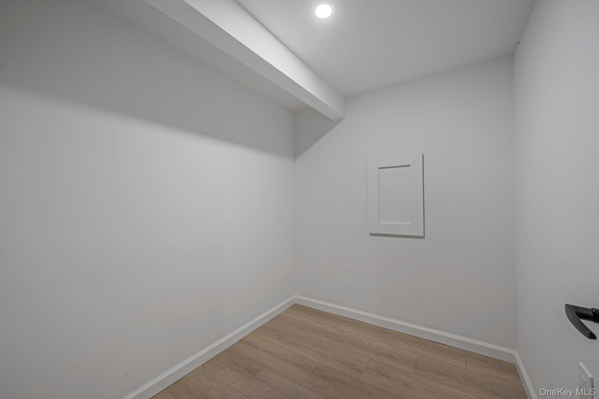 215 W Marie Street, Hicksville, NY 11801