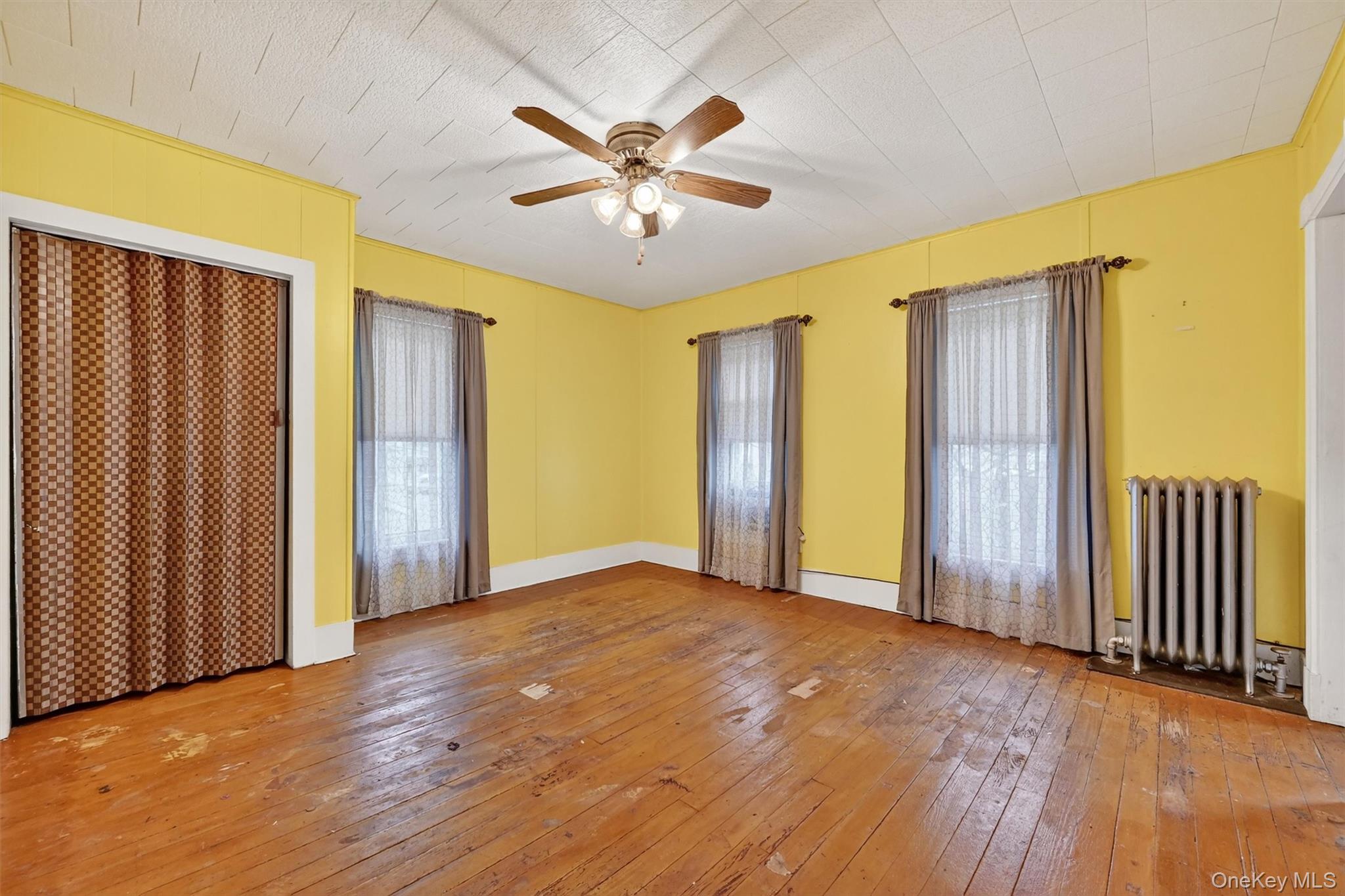 14 Kingston Avenue, Port Jervis, NY 12771