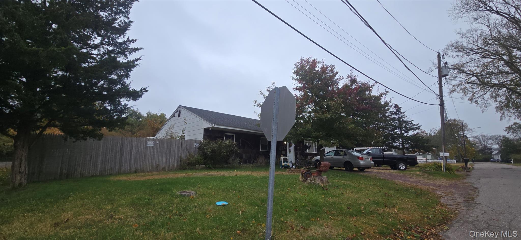 21 Astoria Road, Mastic Beach, NY 11951