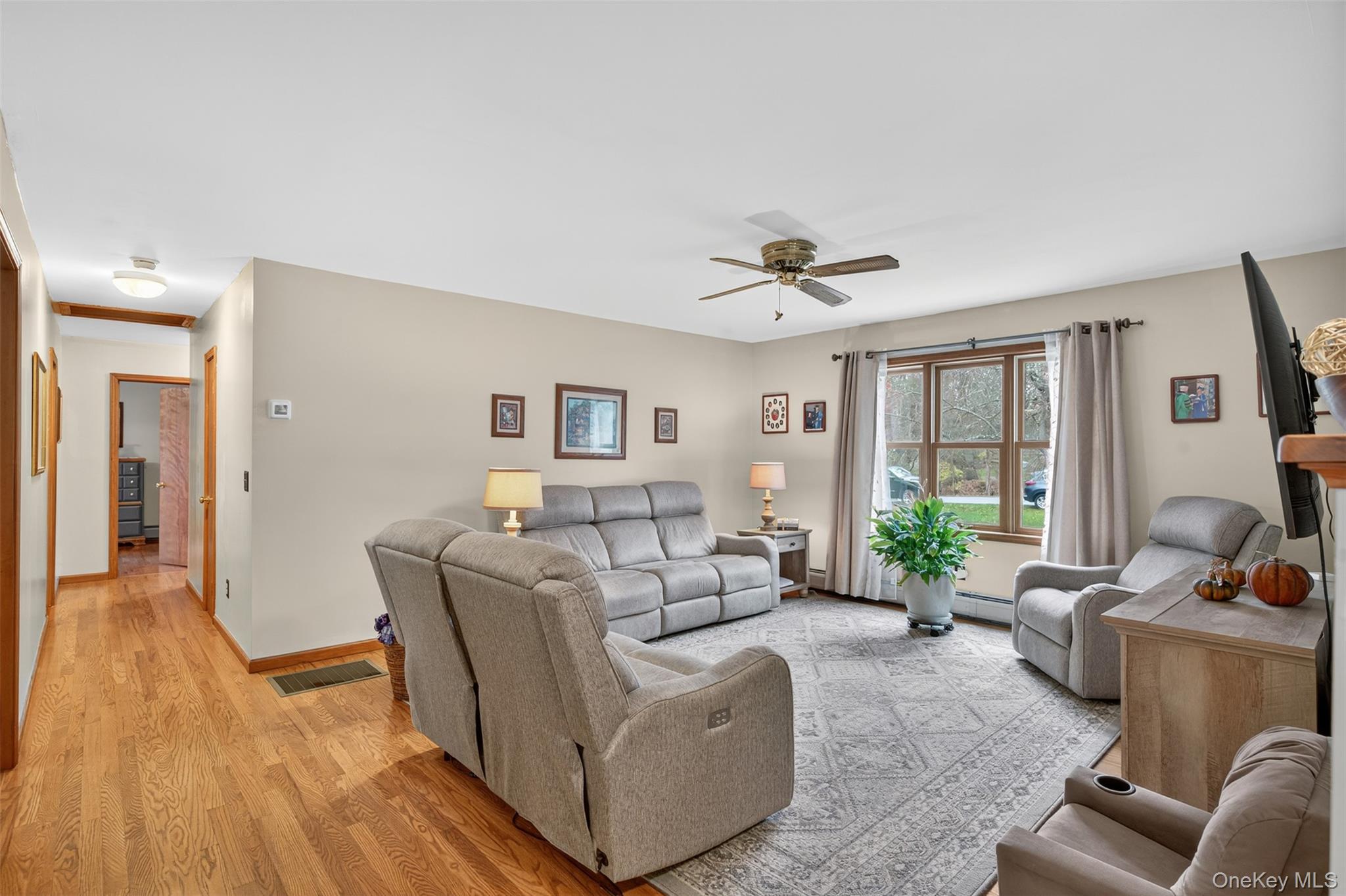 10 Carly Drive, Highland, NY 12528