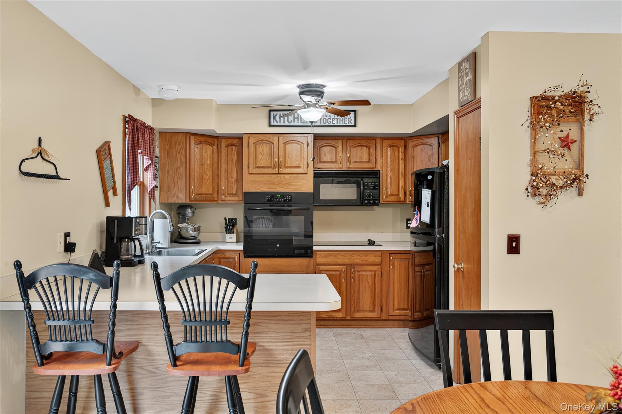 10 Carly Drive, Highland, NY 12528