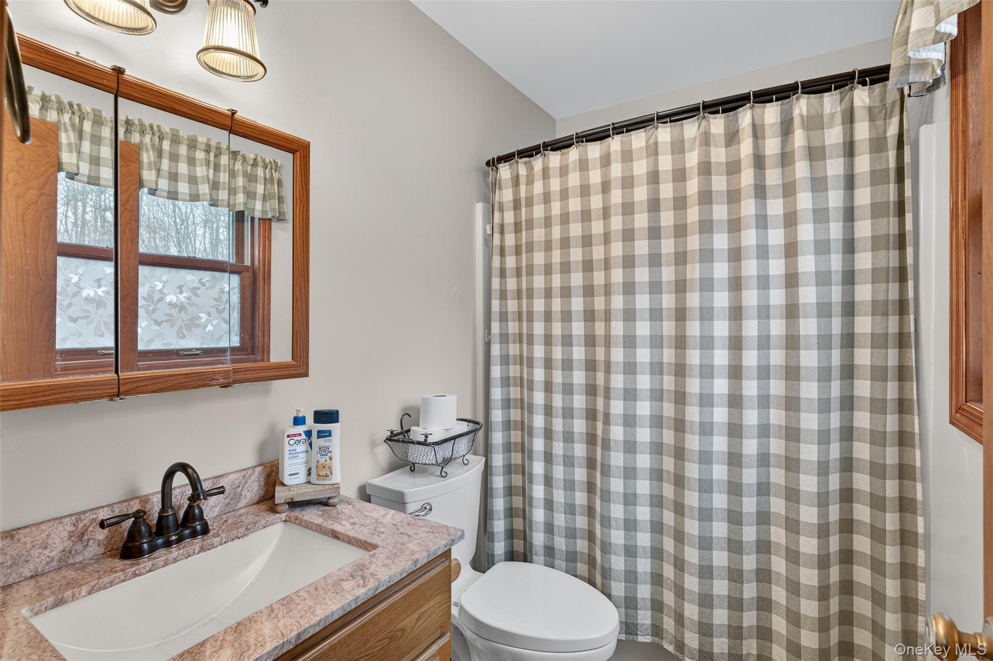 10 Carly Drive, Highland, NY 12528