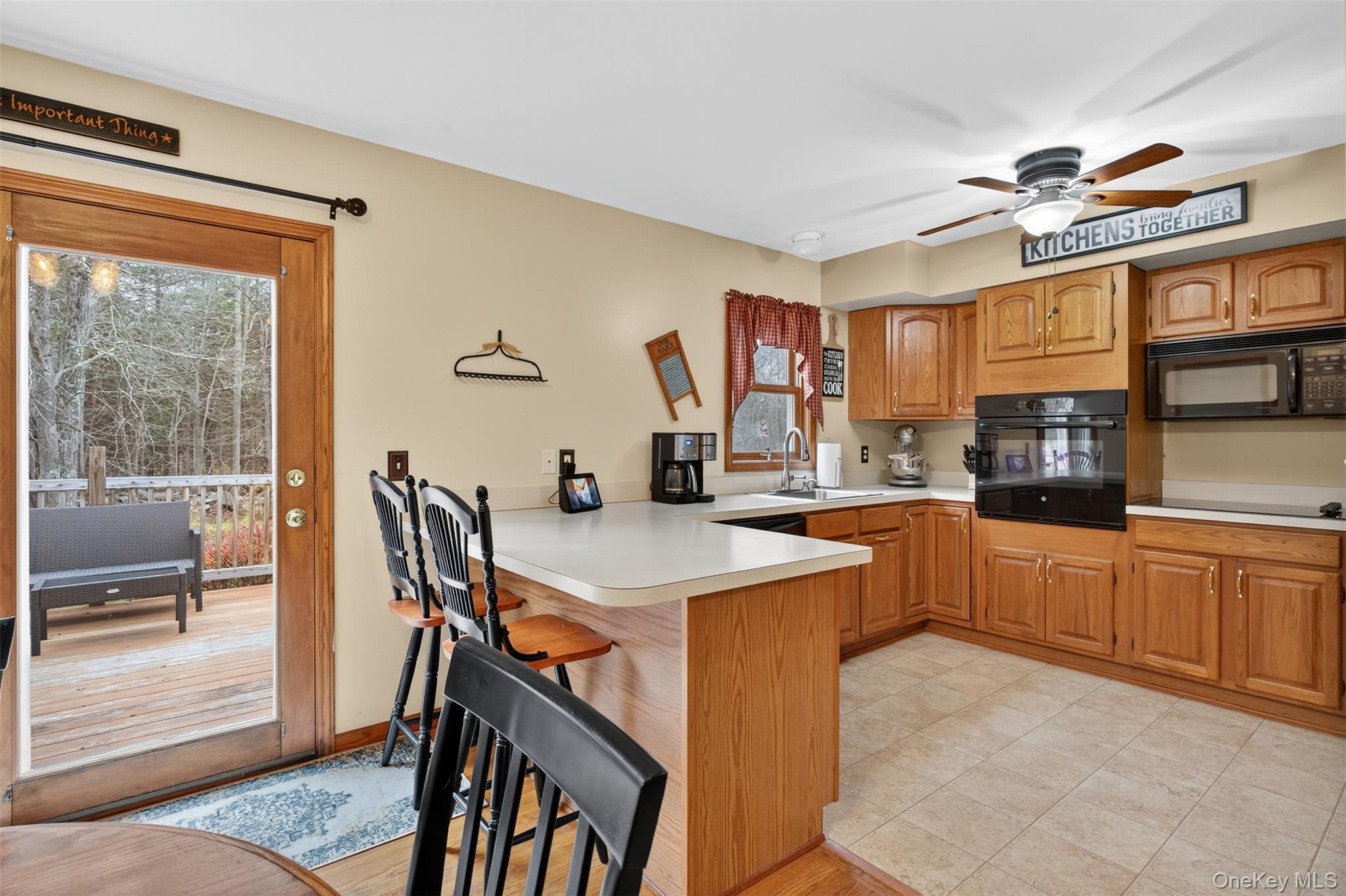 10 Carly Drive, Highland, NY 12528