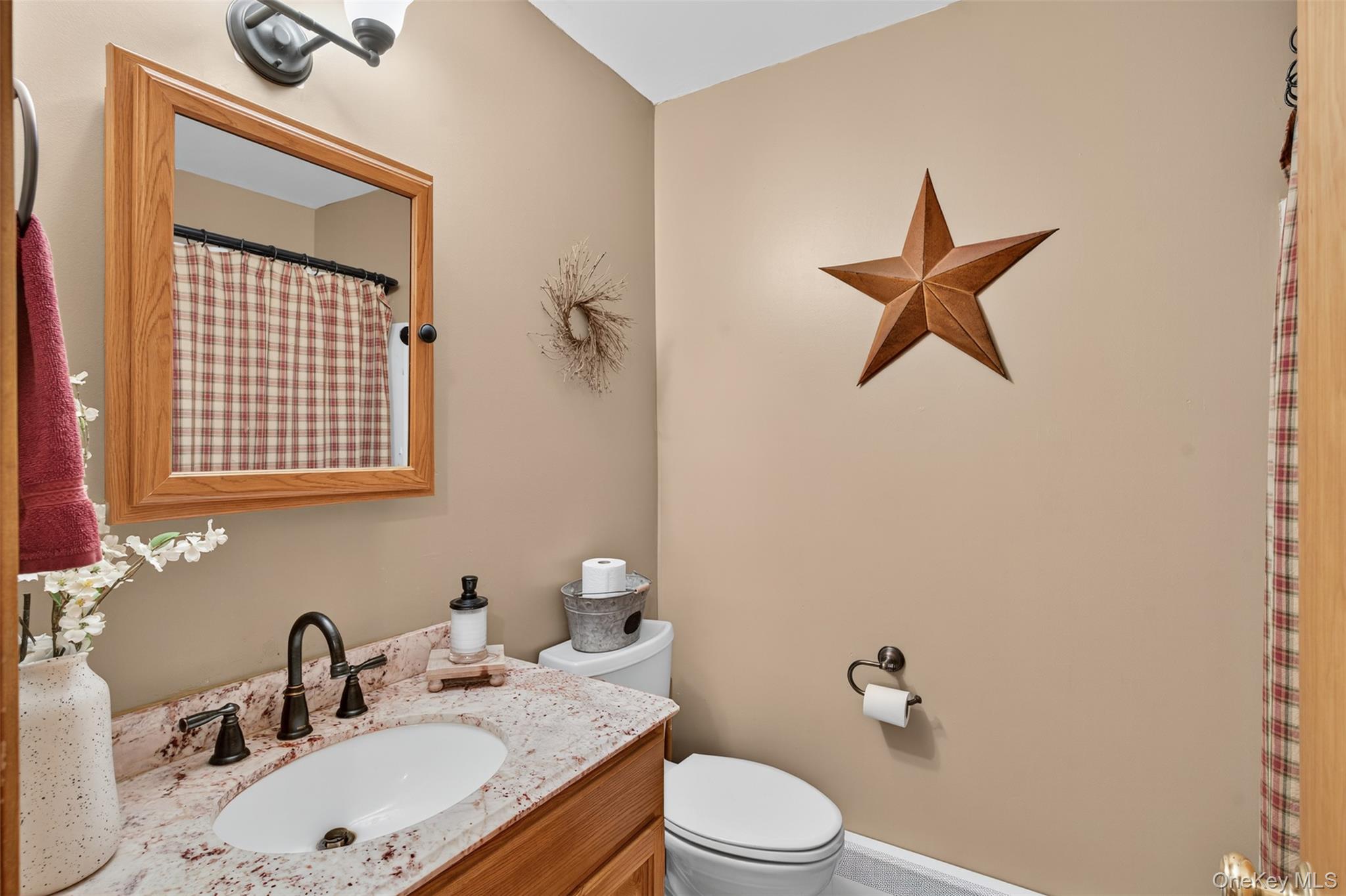 10 Carly Drive, Highland, NY 12528