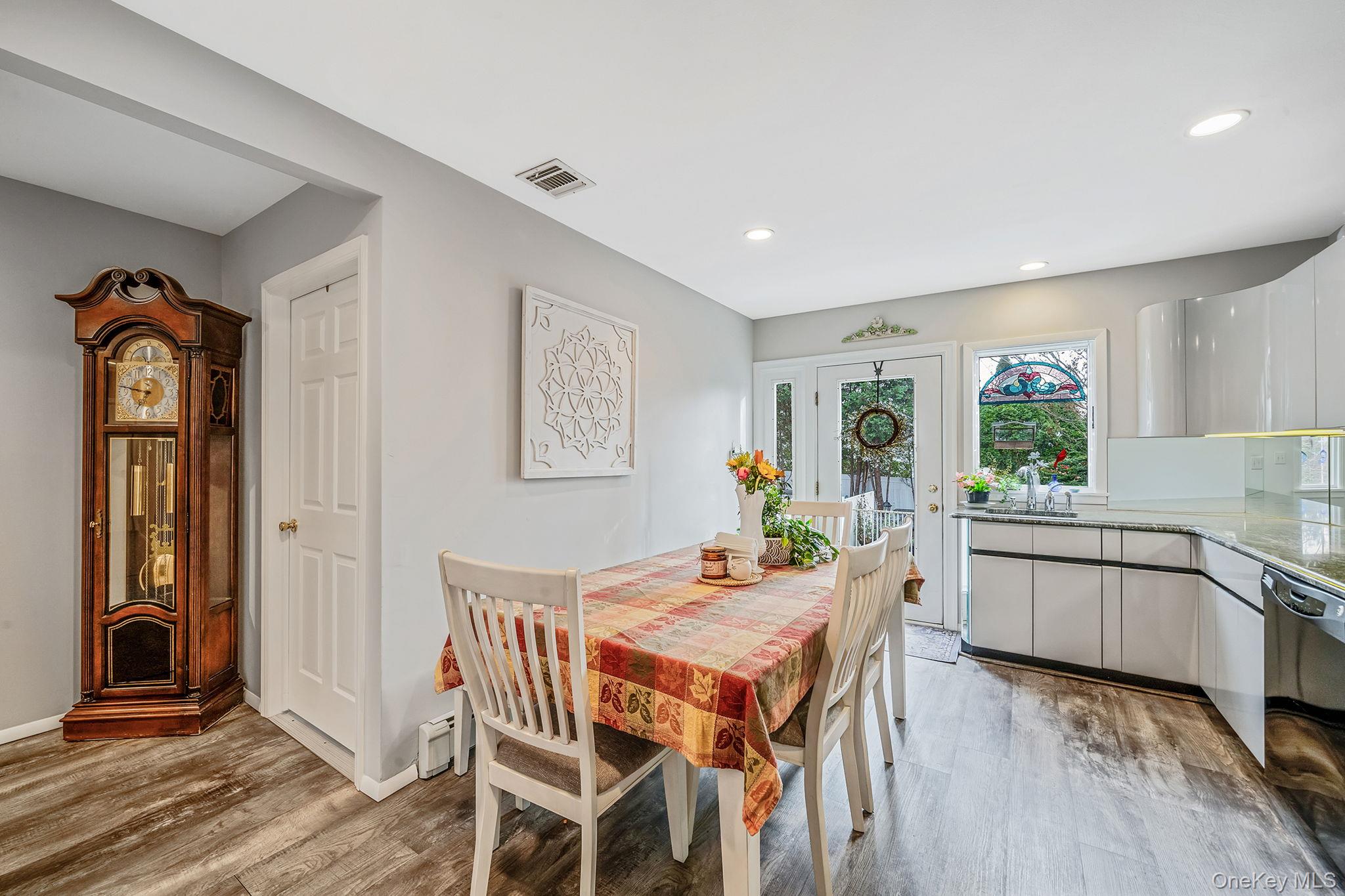 310 Terry Road, Smithtown, NY 11787