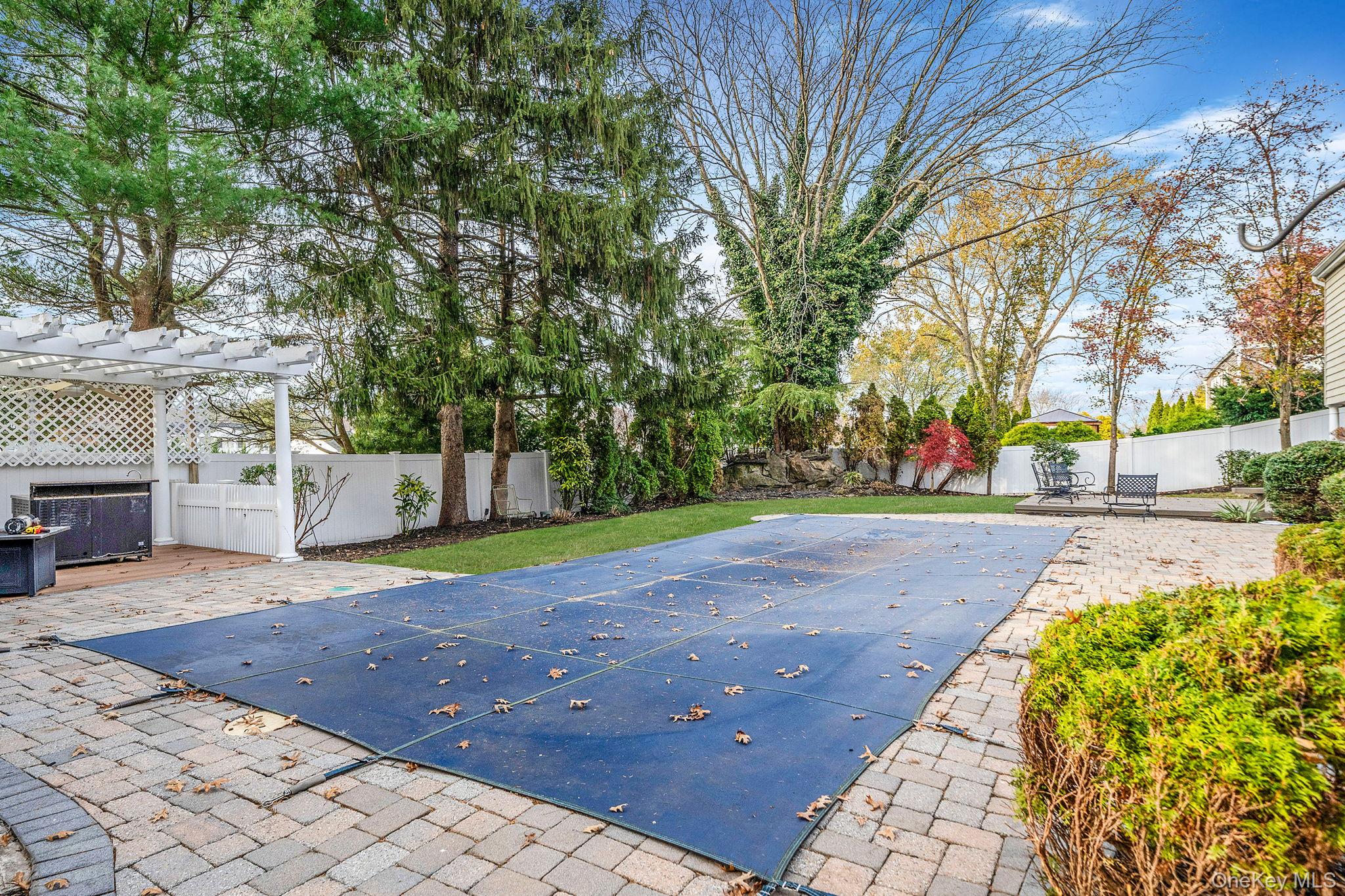 310 Terry Road, Smithtown, NY 11787