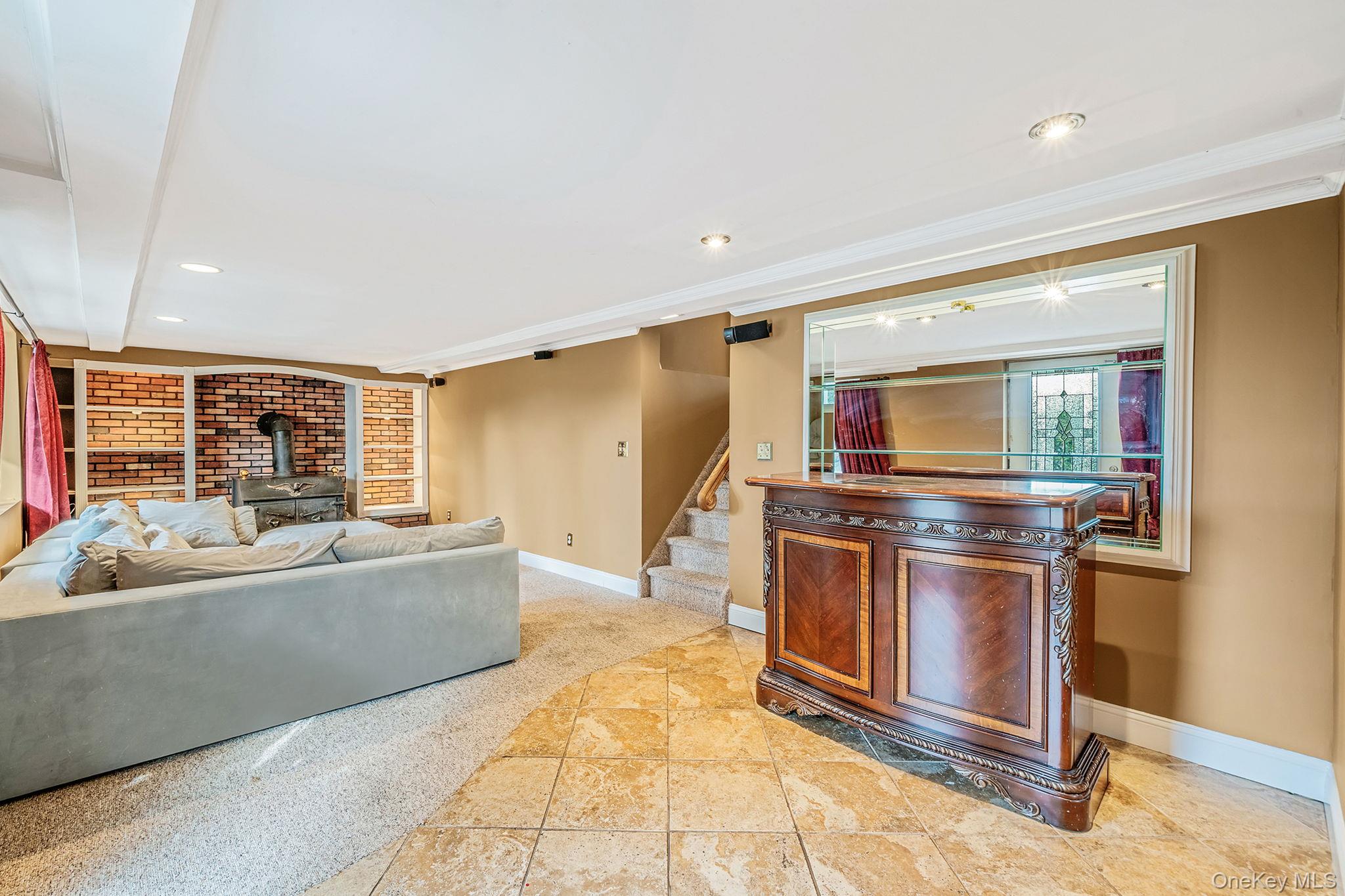 310 Terry Road, Smithtown, NY 11787