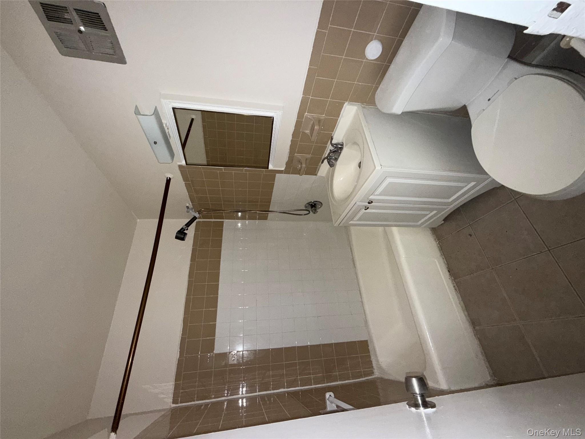 251 Woodland Avenue, Yonkers, NY 10703