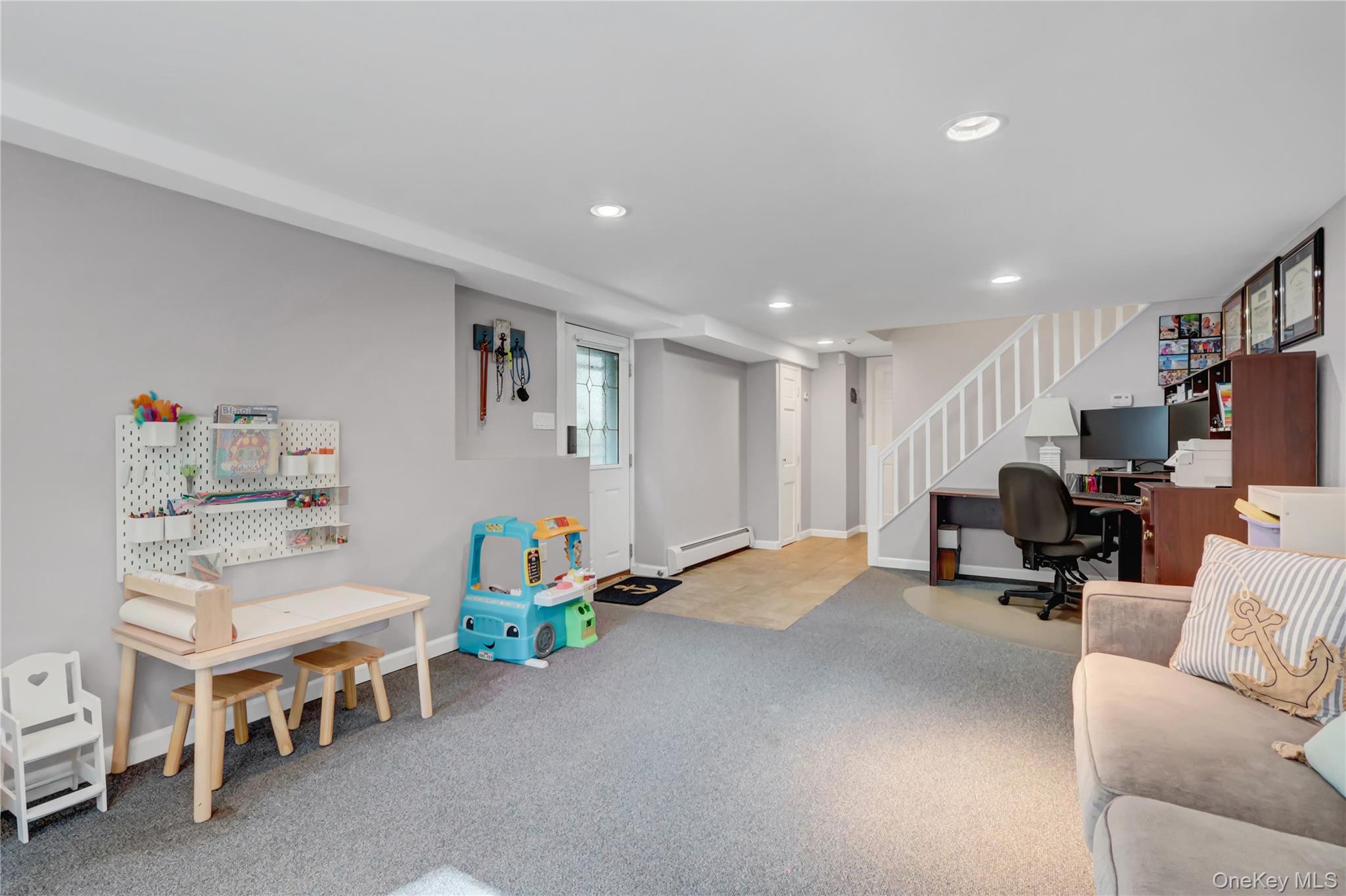 5 Robin Lane, Huntington, NY 11743