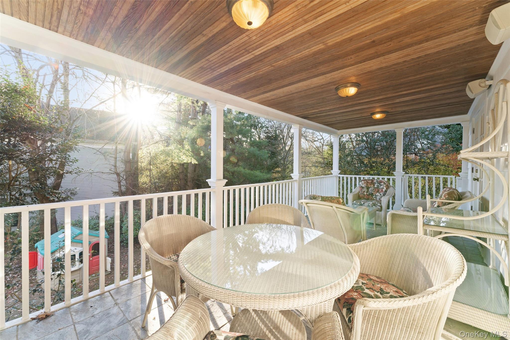 24 Olmsted Road, Scarsdale, NY 10583