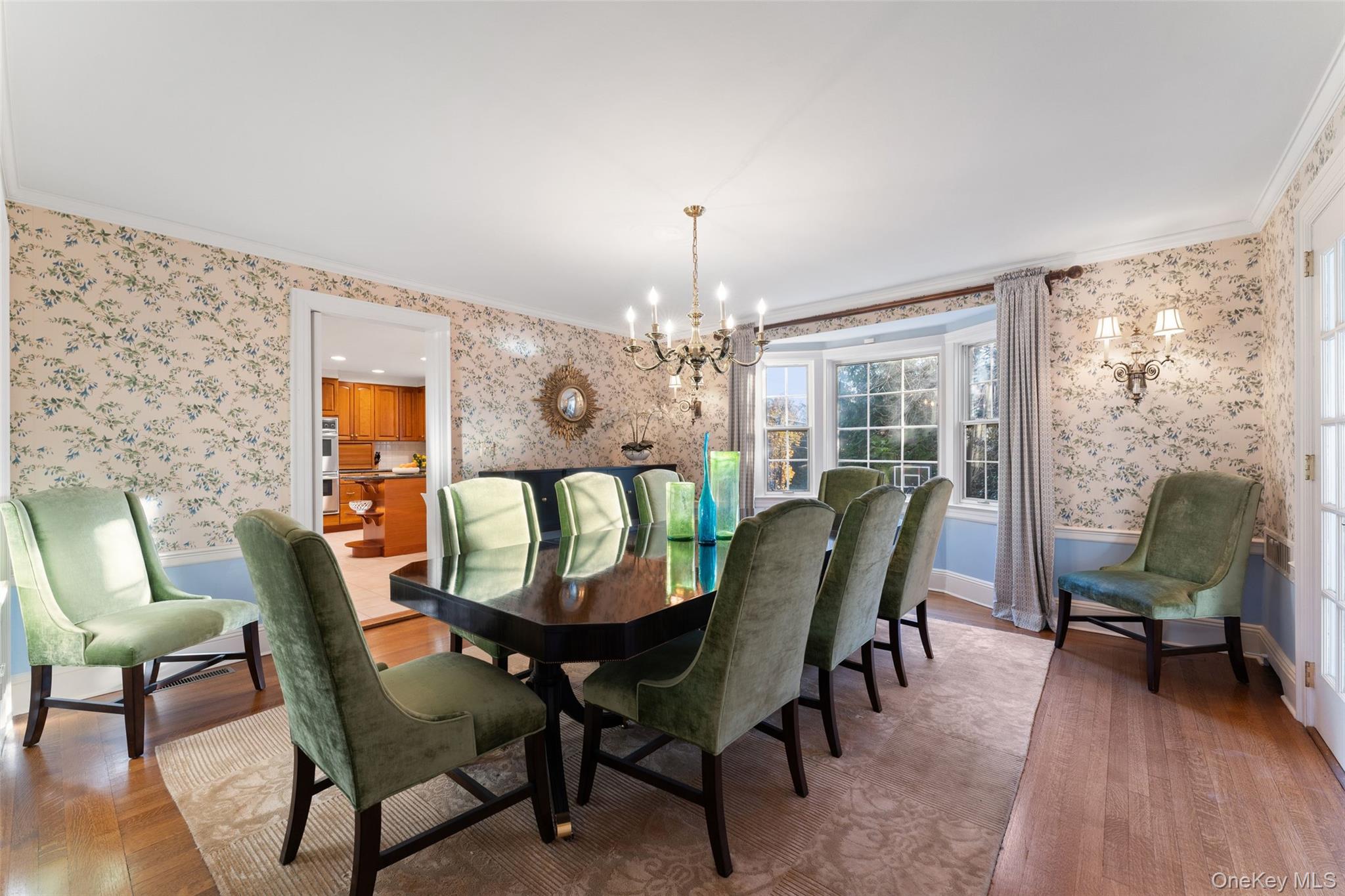 24 Olmsted Road, Scarsdale, NY 10583