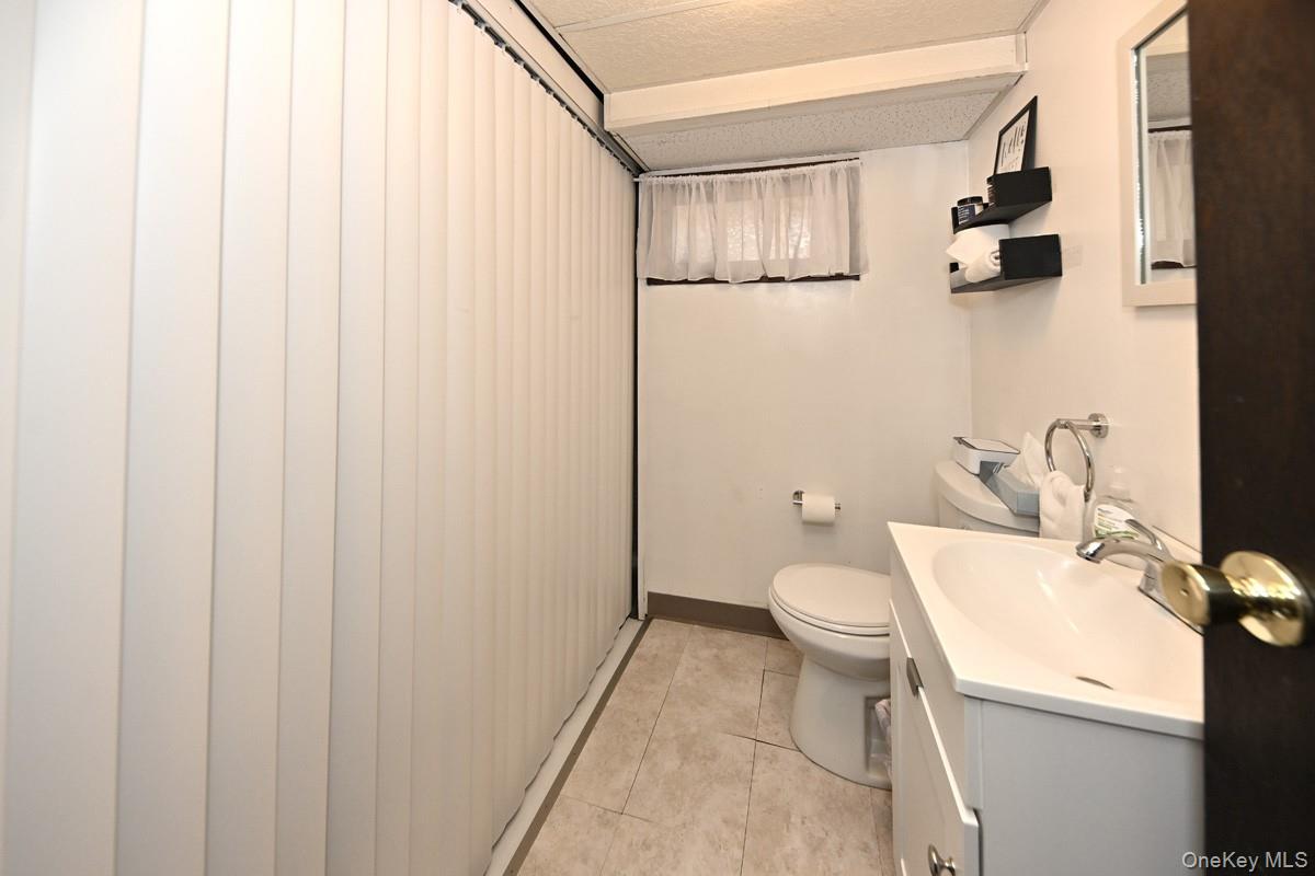 12 Strawberry Lane, Monroe, NY 10950