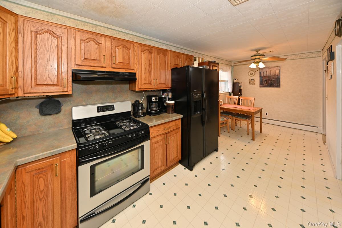 12 Strawberry Lane, Monroe, NY 10950