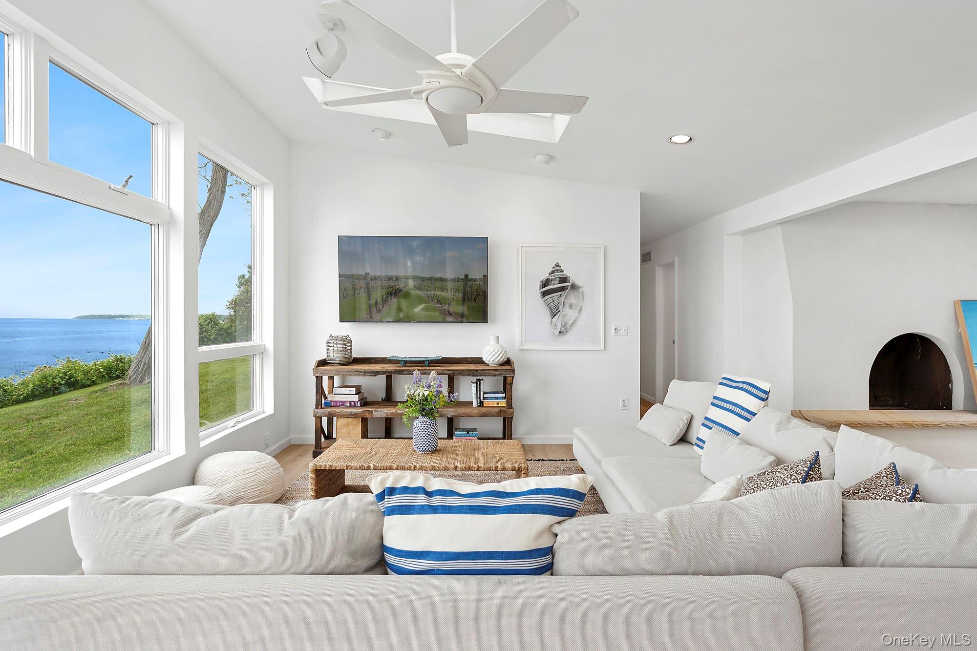 31059 County Road 48, Peconic, NY 11958