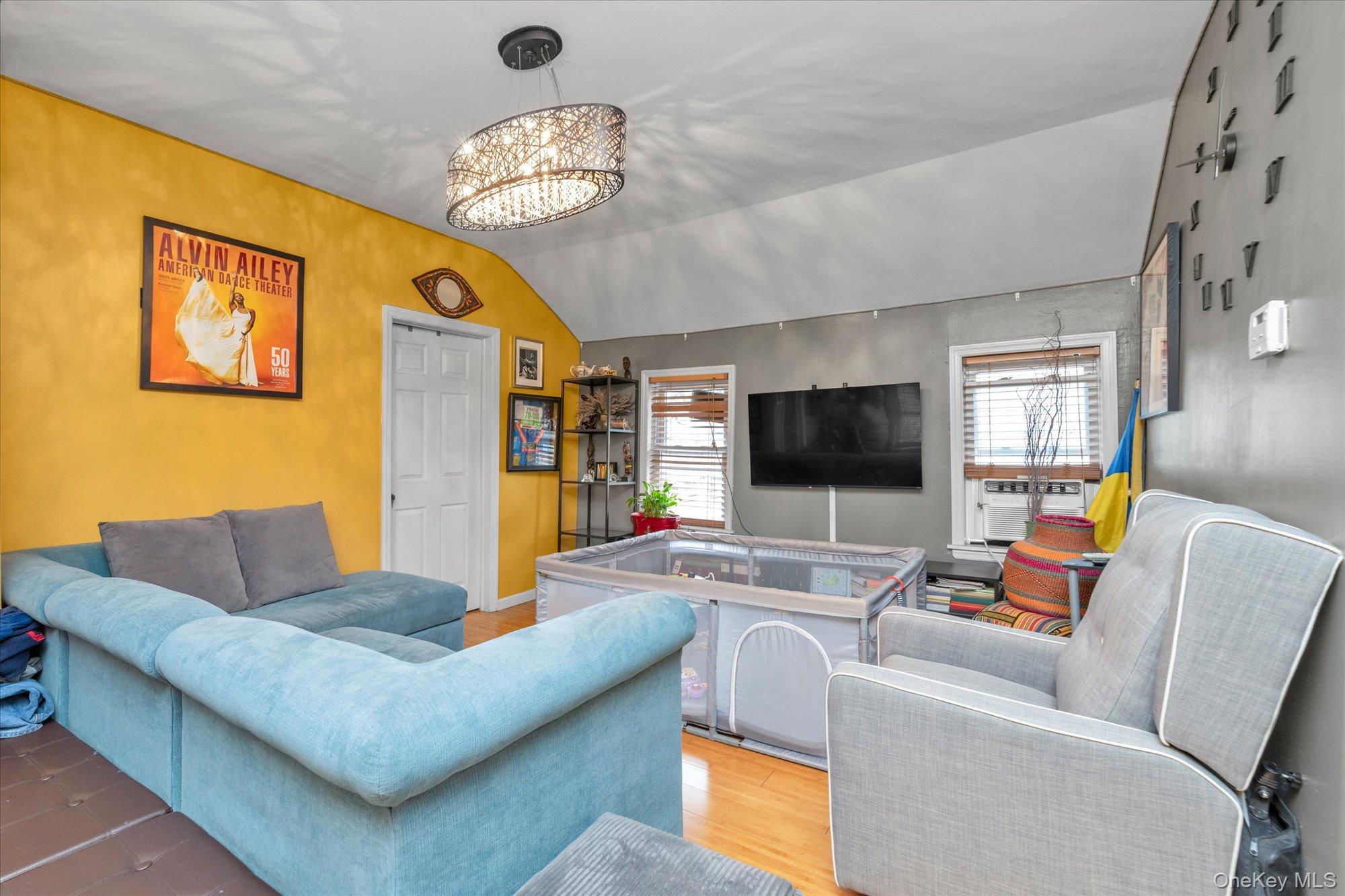 21812 141st Road, Laurelton, NY 11413