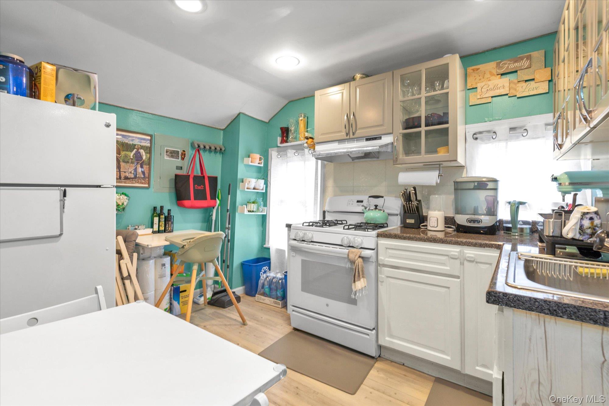 21812 141st Road, Laurelton, NY 11413