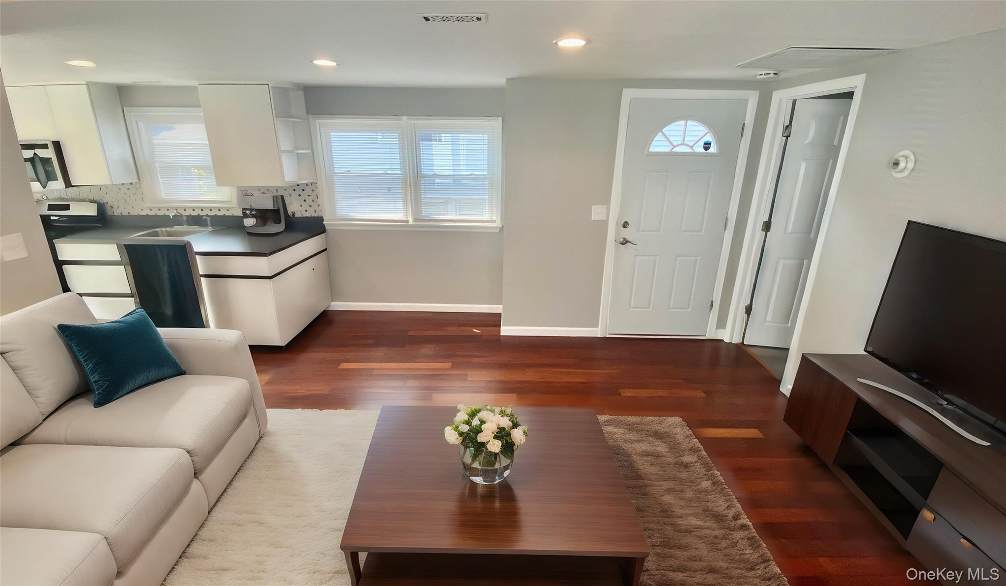 450 S Fulton Avenue, Lindenhurst, NY 11757