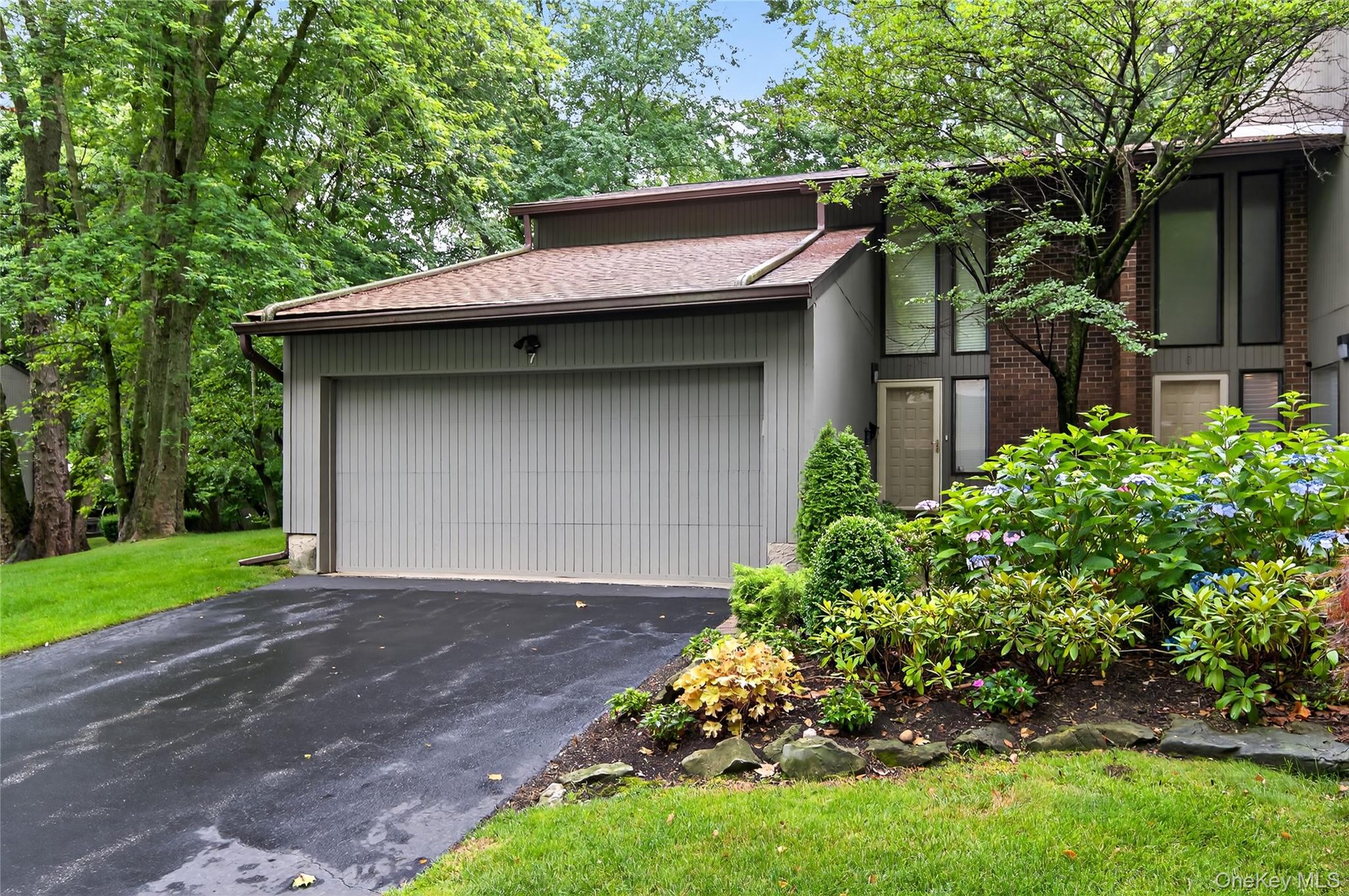 7 Meadowood Drive, Jericho, NY 11753