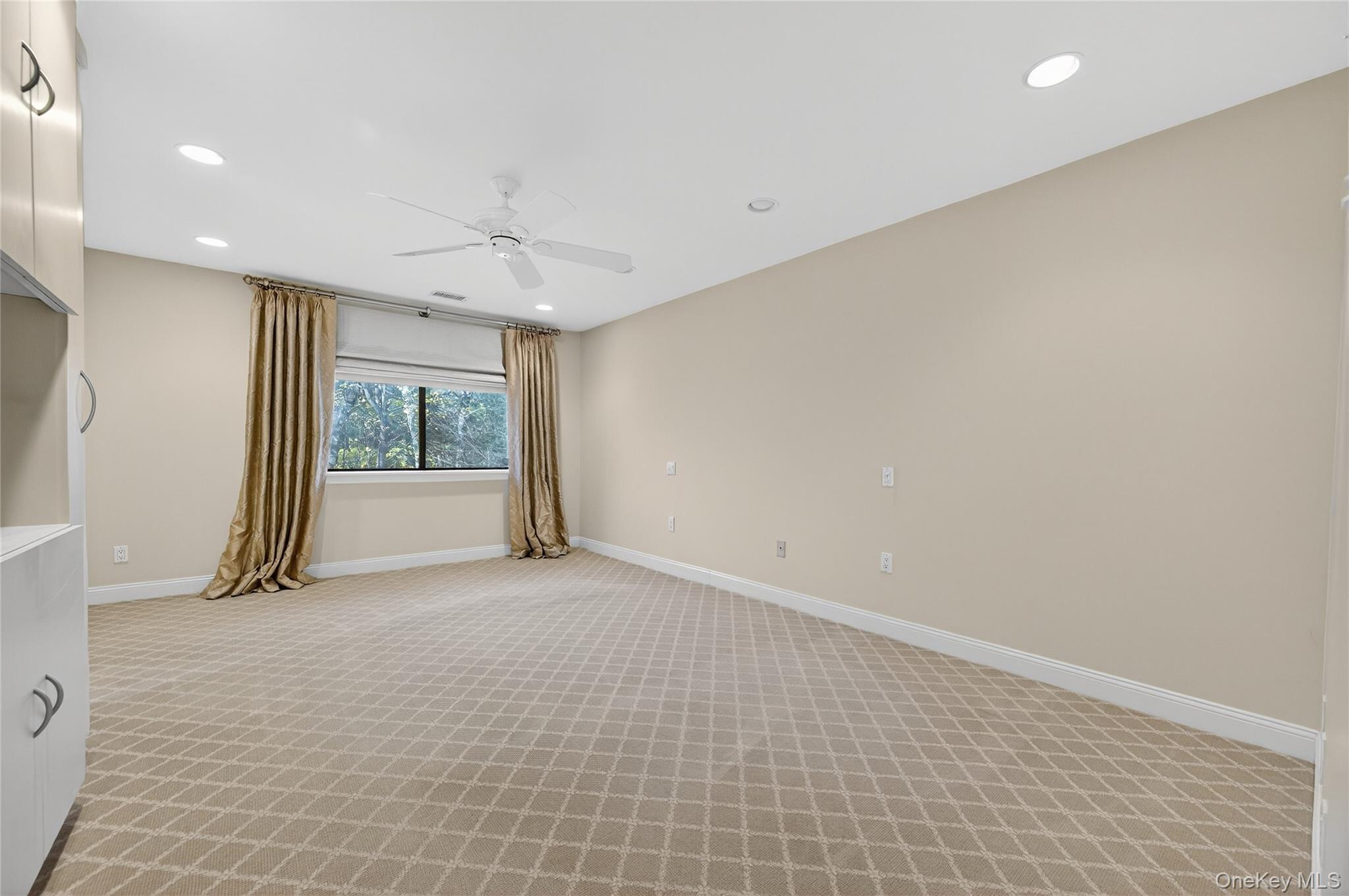 7 Meadowood Drive, Jericho, NY 11753