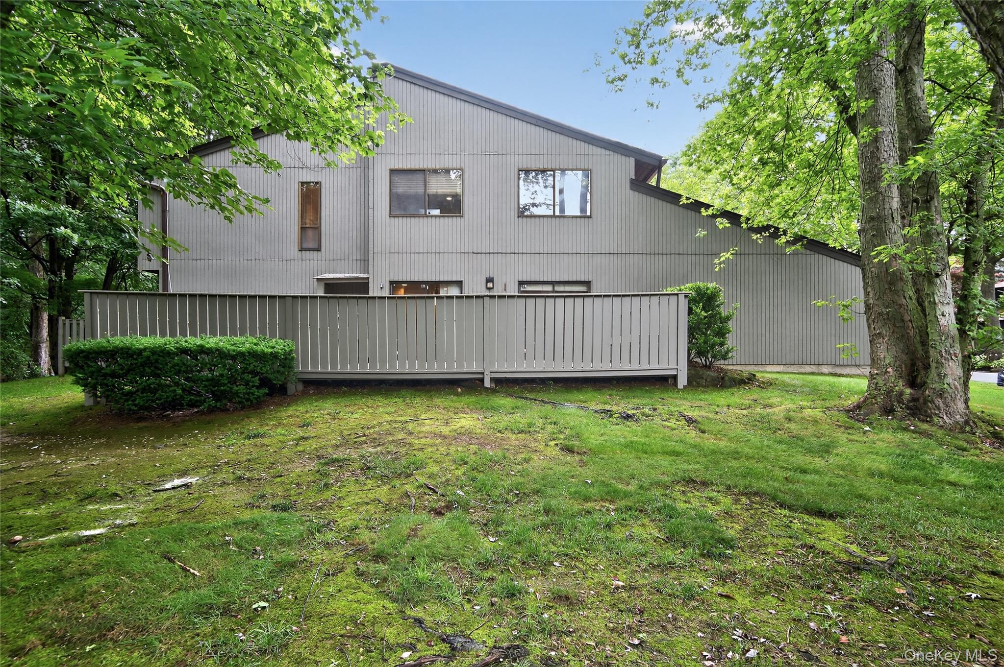 7 Meadowood Drive, Jericho, NY 11753