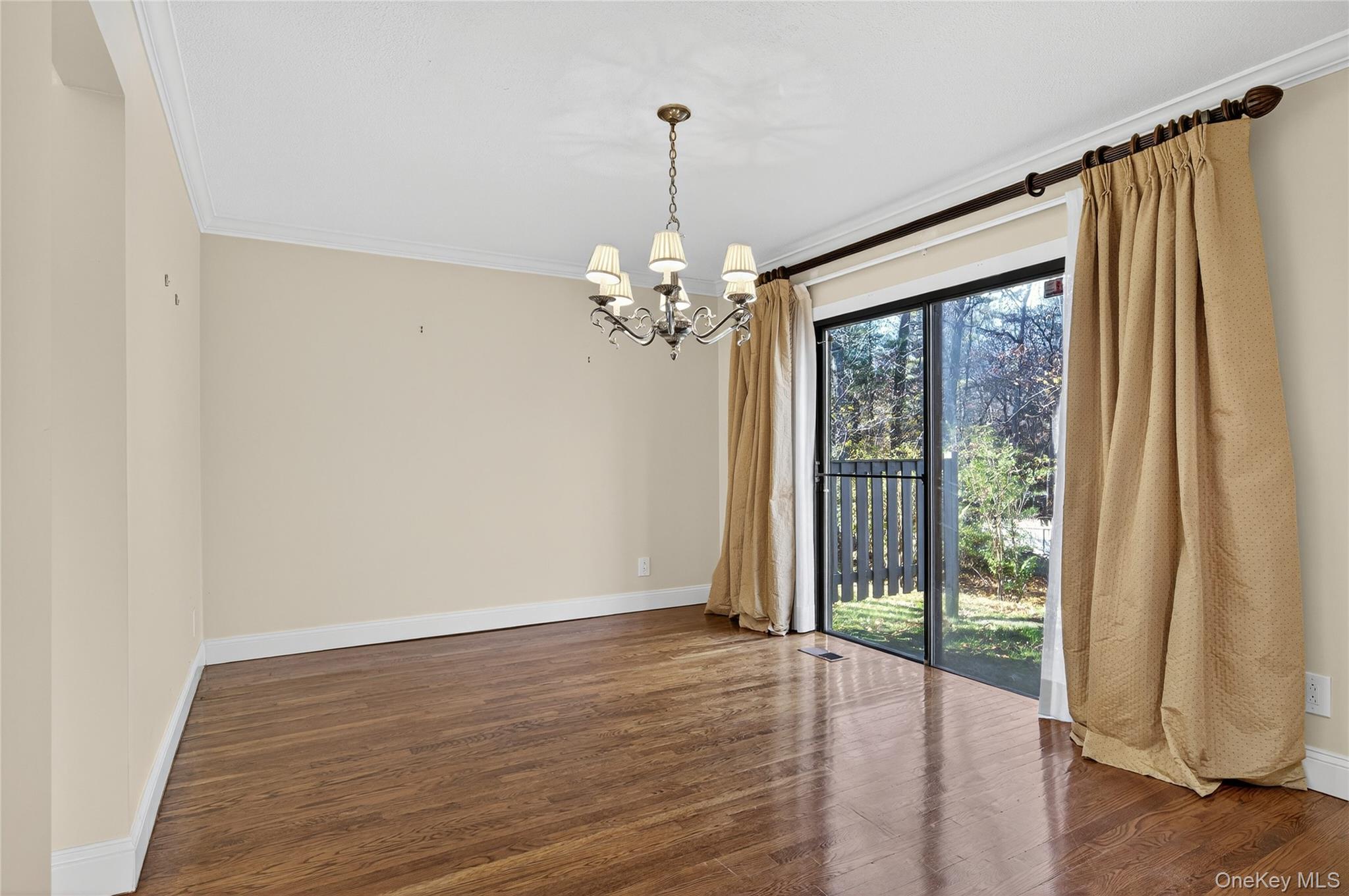 7 Meadowood Drive, Jericho, NY 11753