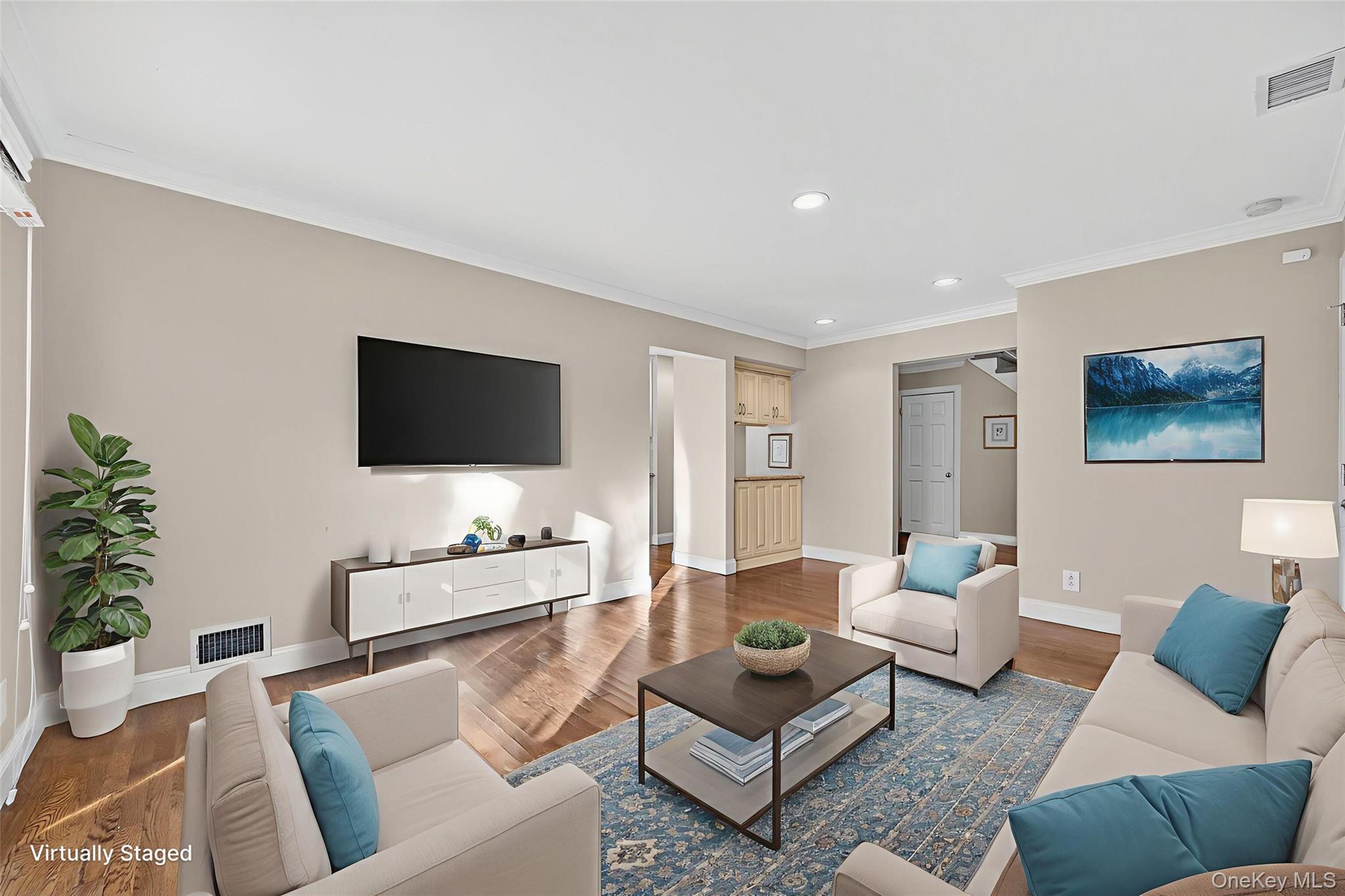 7 Meadowood Drive, Jericho, NY 11753