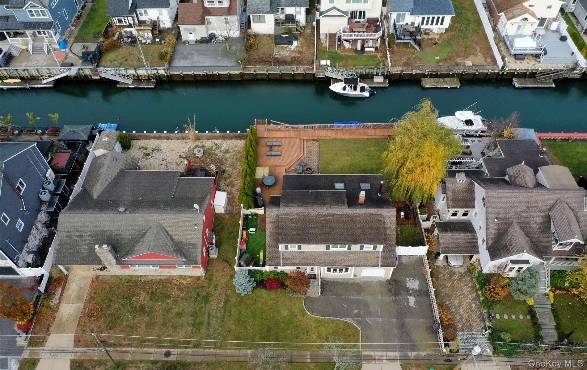 54 W 2nd Street, Freeport, NY 11520