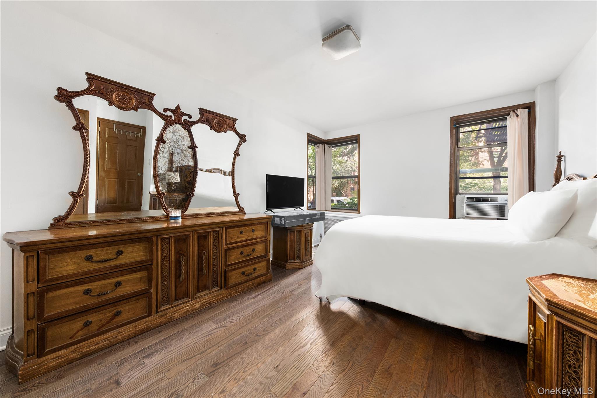 88-10 34th Avenue # 1 H, Jackson Heights, NY 11372