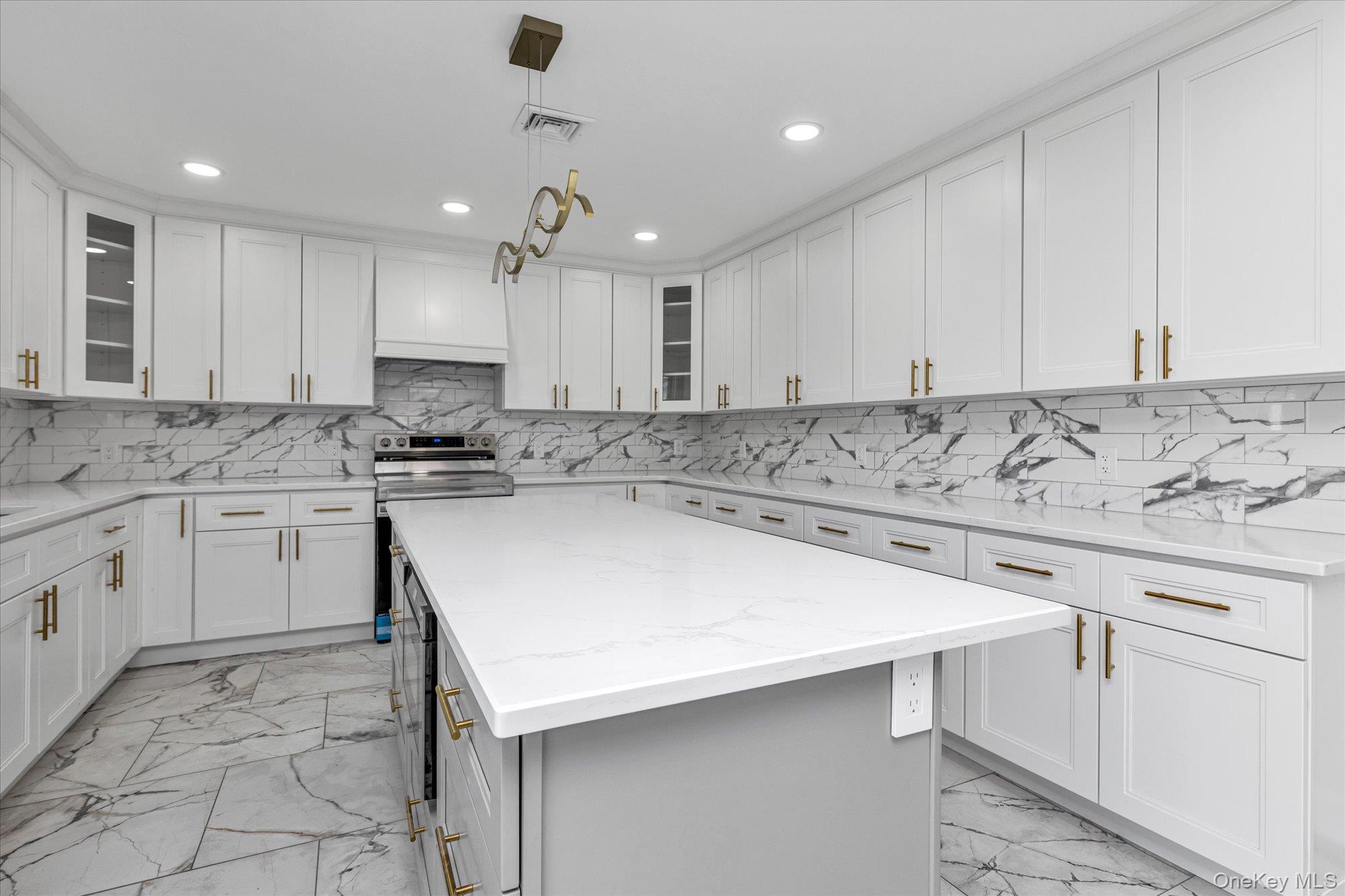 33 Prentice Road, Levittown, NY 11756