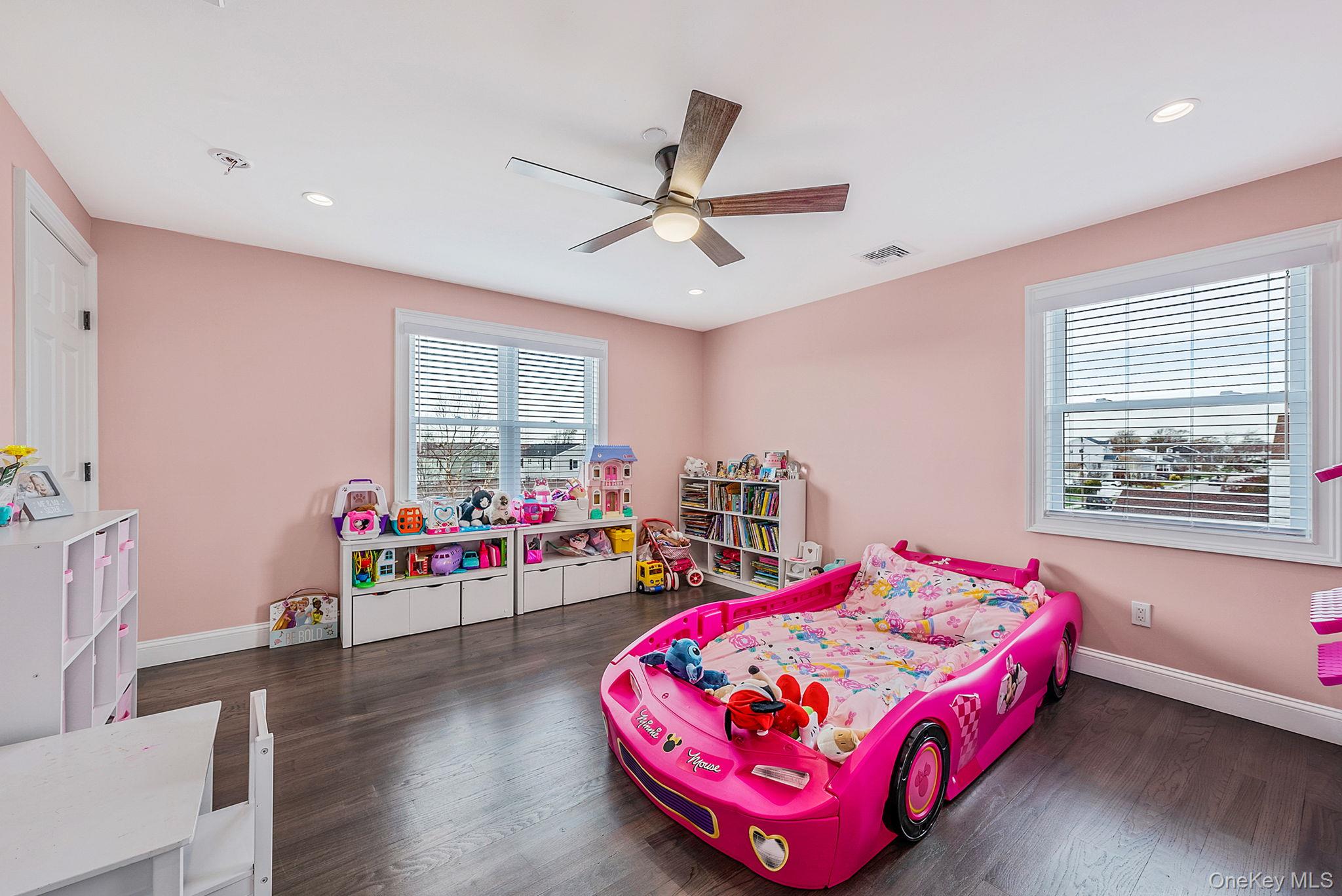 449 Nassau Avenue, Freeport, NY 11520