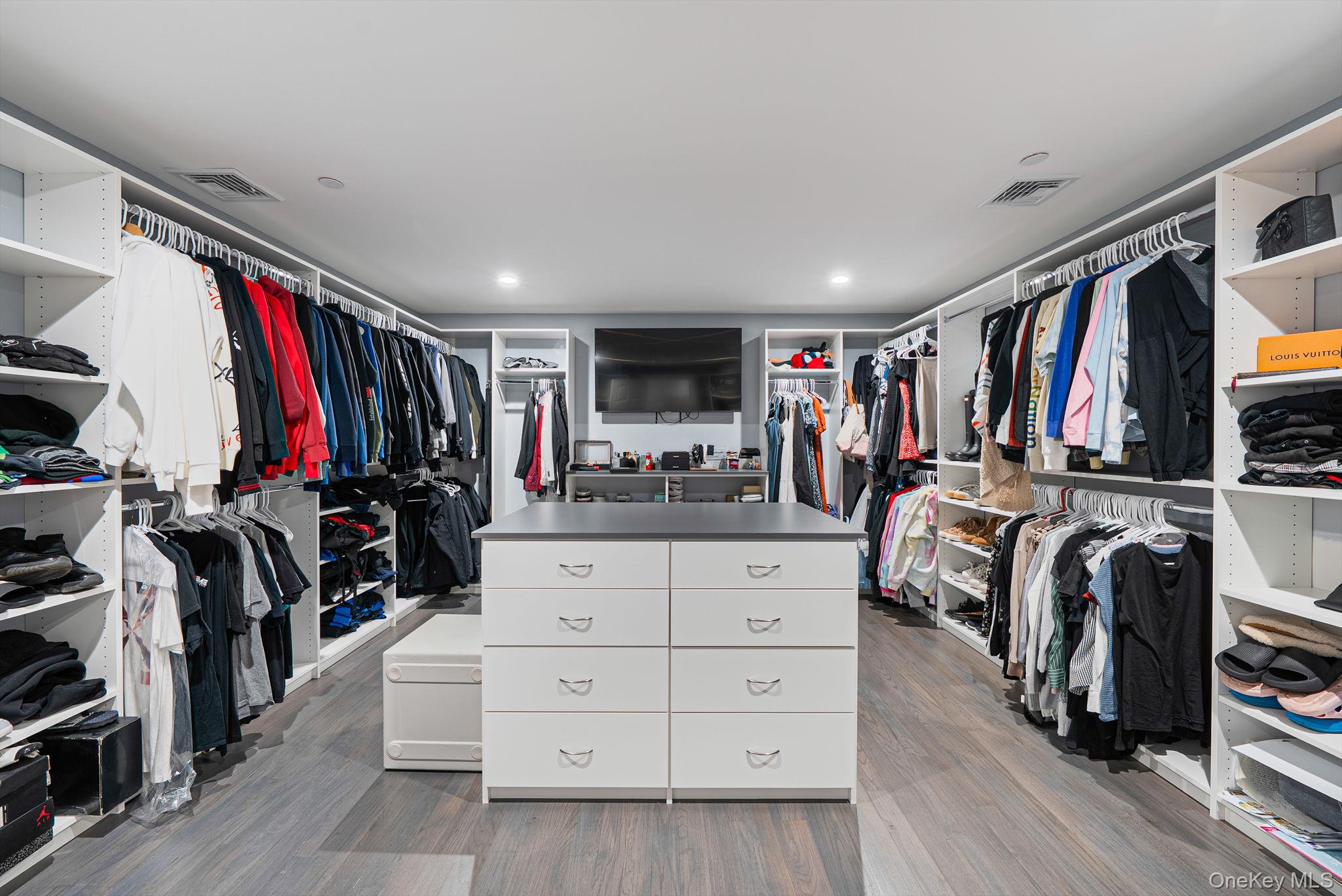 449 Nassau Avenue, Freeport, NY 11520