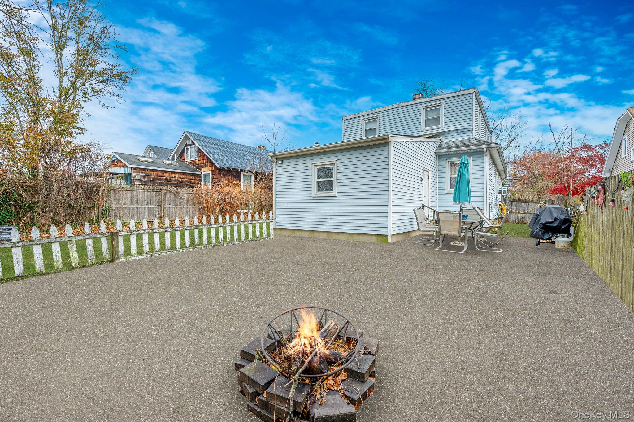 21 S Summit Avenue, Patchogue, NY 11772