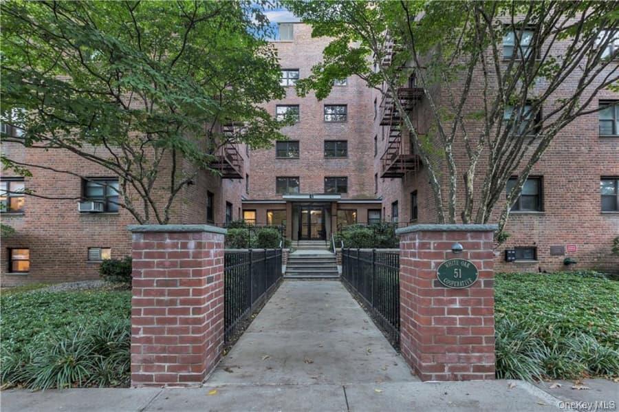 51 White Oak Street # 2A, New Rochelle, NY 10801
