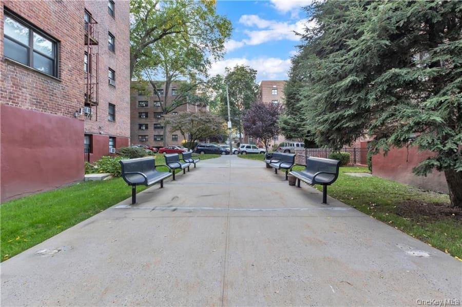 51 White Oak Street # 2A, New Rochelle, NY 10801