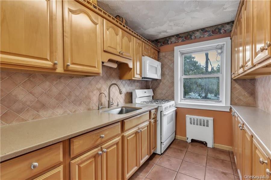 51 White Oak Street # 2A, New Rochelle, NY 10801