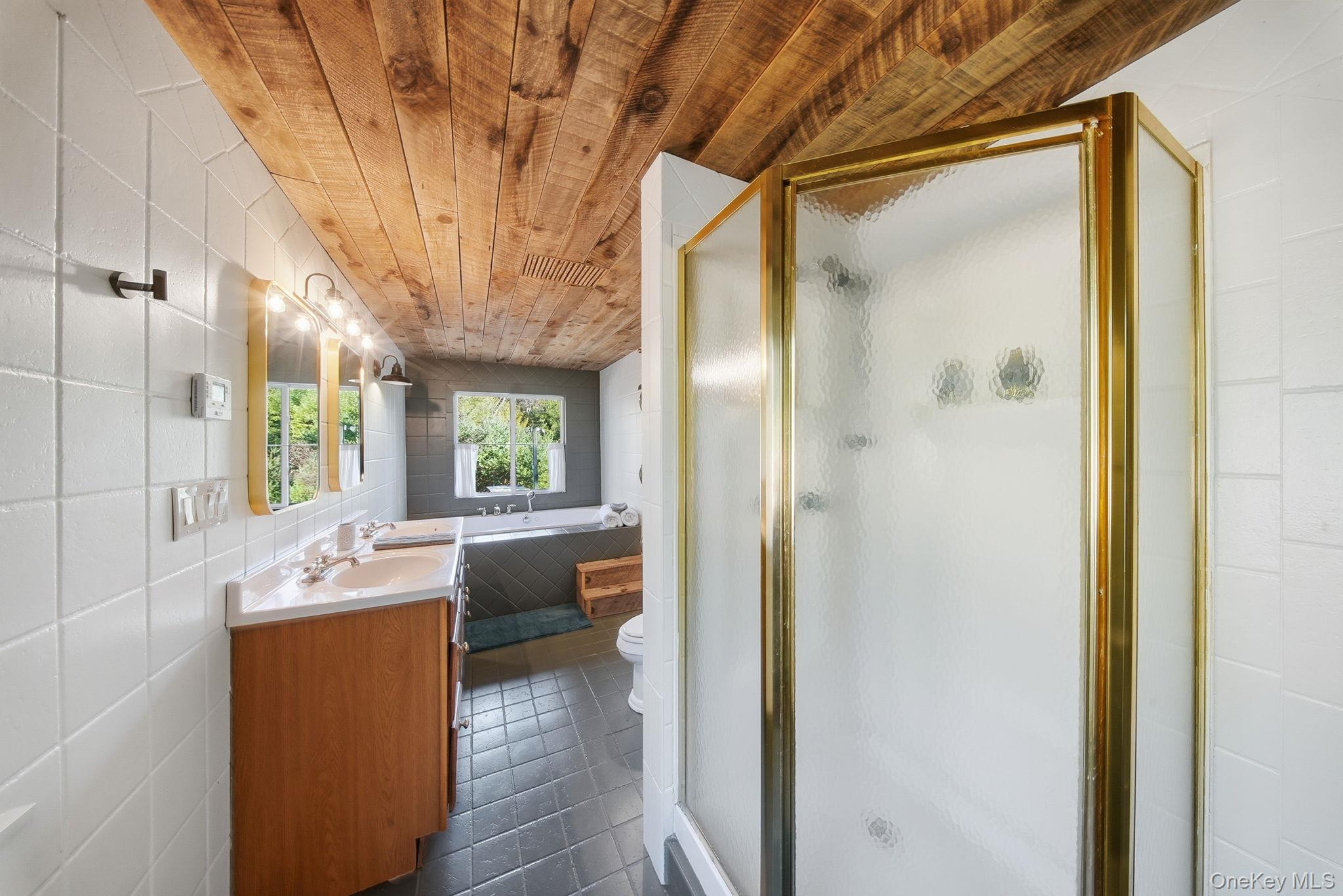 136 Yulan Barryville Road, Barryville, NY 12719