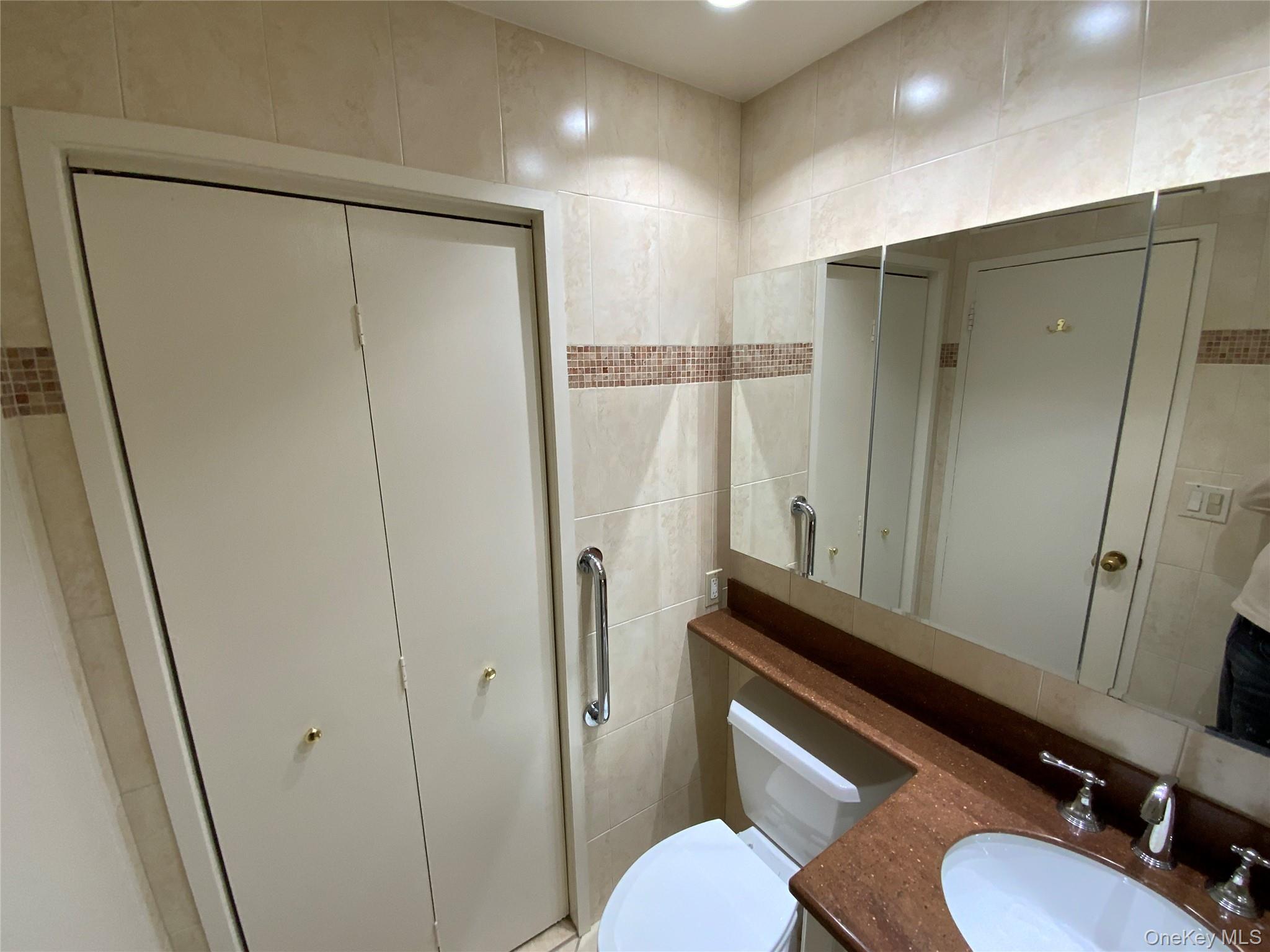 27010 Grand Central Parkway # 16S, Floral Park, NY 11005