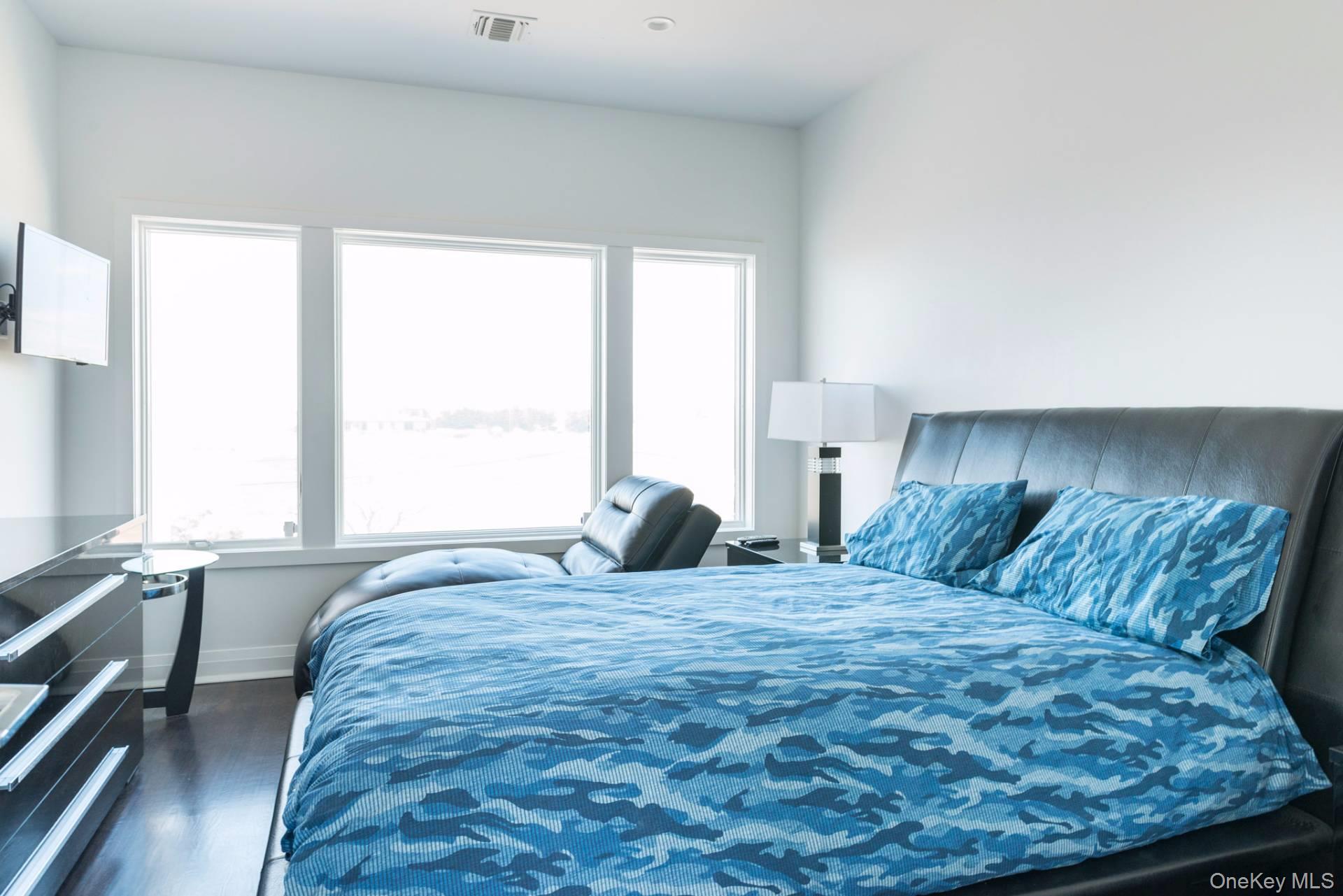 22 Stokes Road, Remsenburg, NY 11960