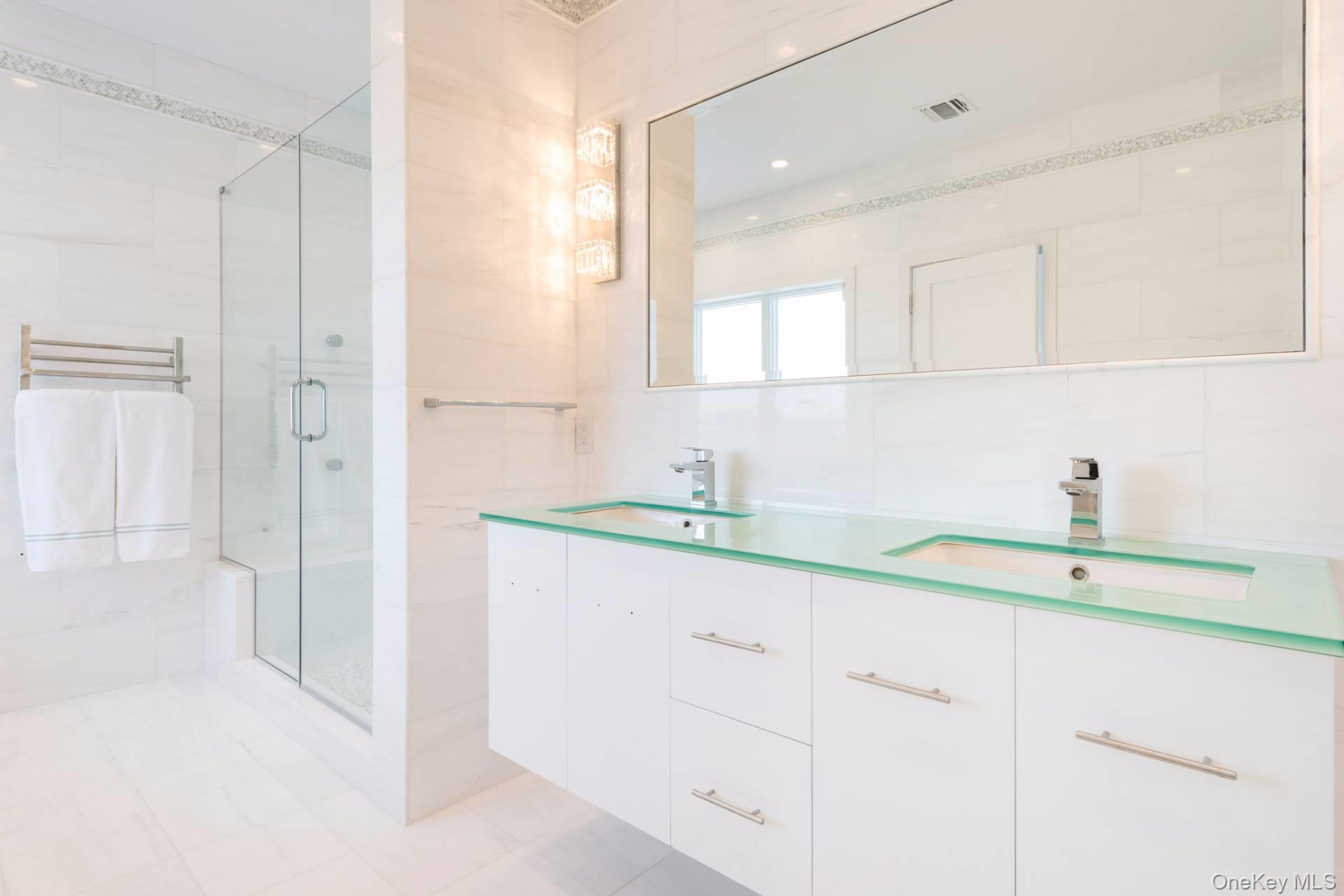 22 Stokes Road, Remsenburg, NY 11960