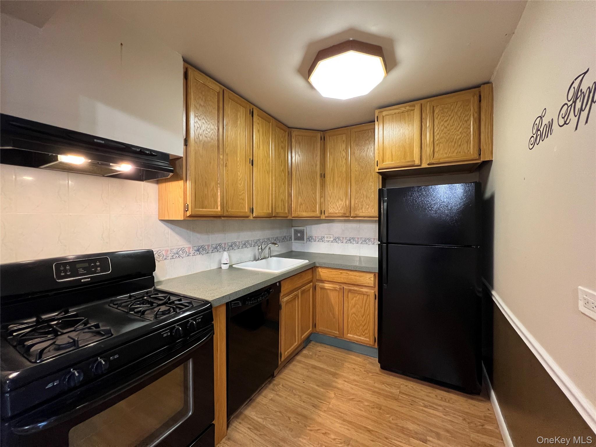 70 Barker Street # 705, Mount Kisco, NY 10549