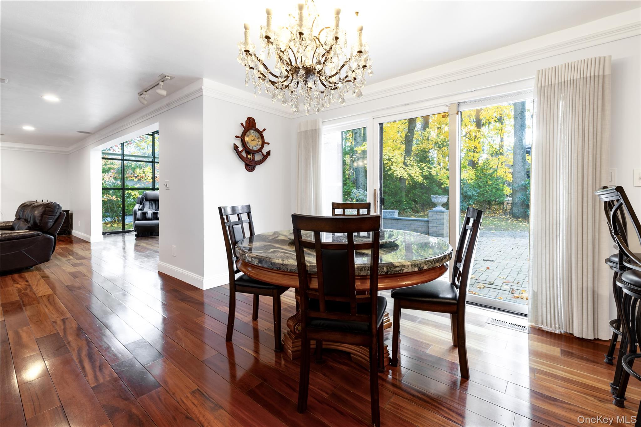 12 Bolton Drive, Manhasset, NY 11030