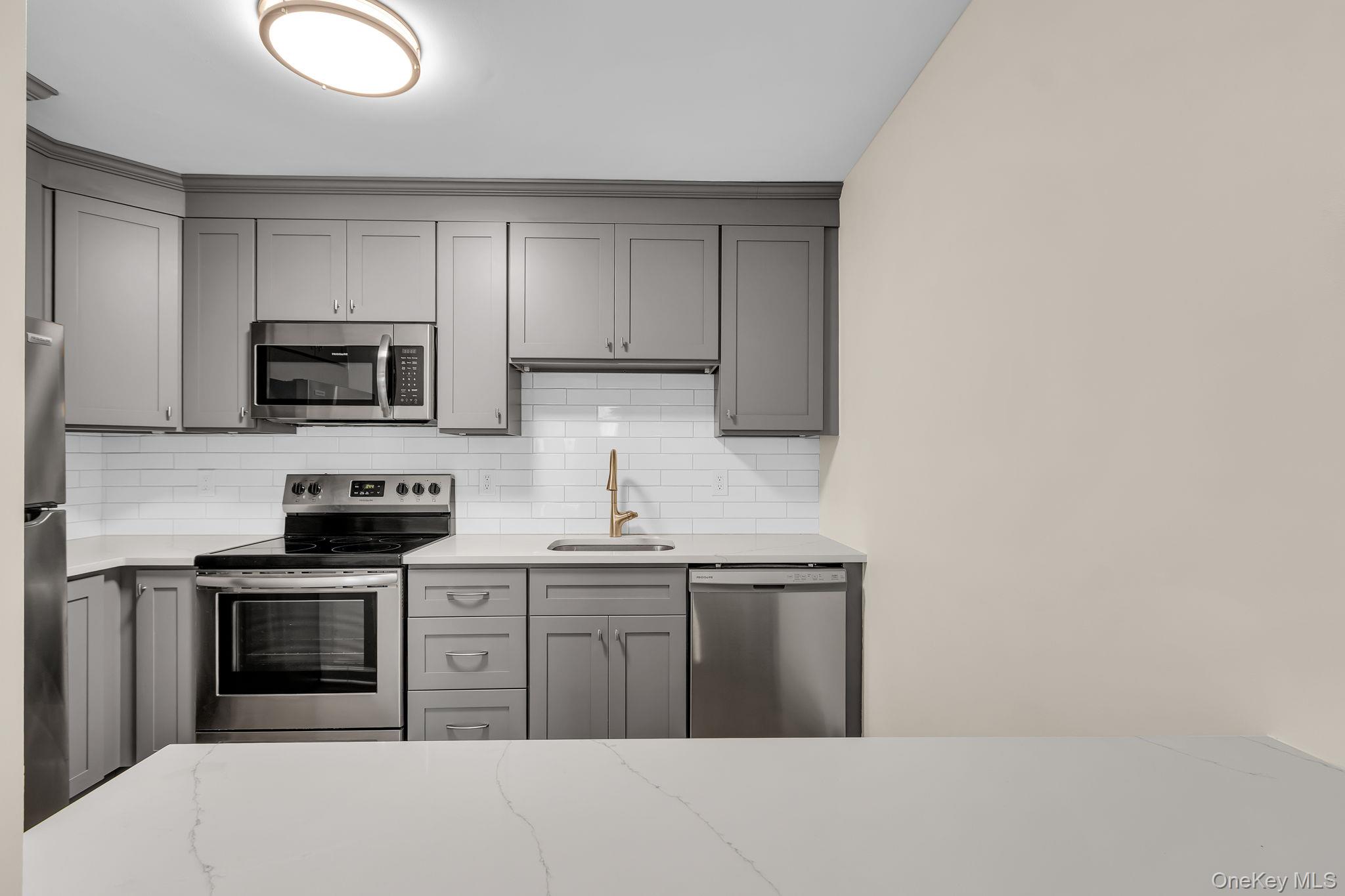 17 HASTINGS # B, Yorktown Heights, NY 10598