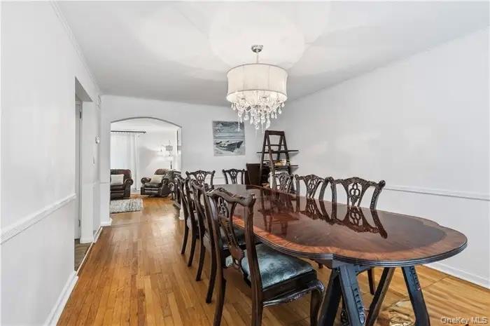 61 Oakland Avenue, Tuckahoe, NY 10707