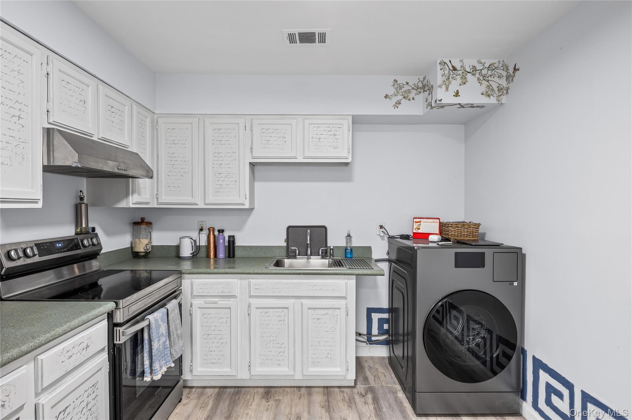 175 Main Avenue # 154, Wheatley Heights, NY 11798