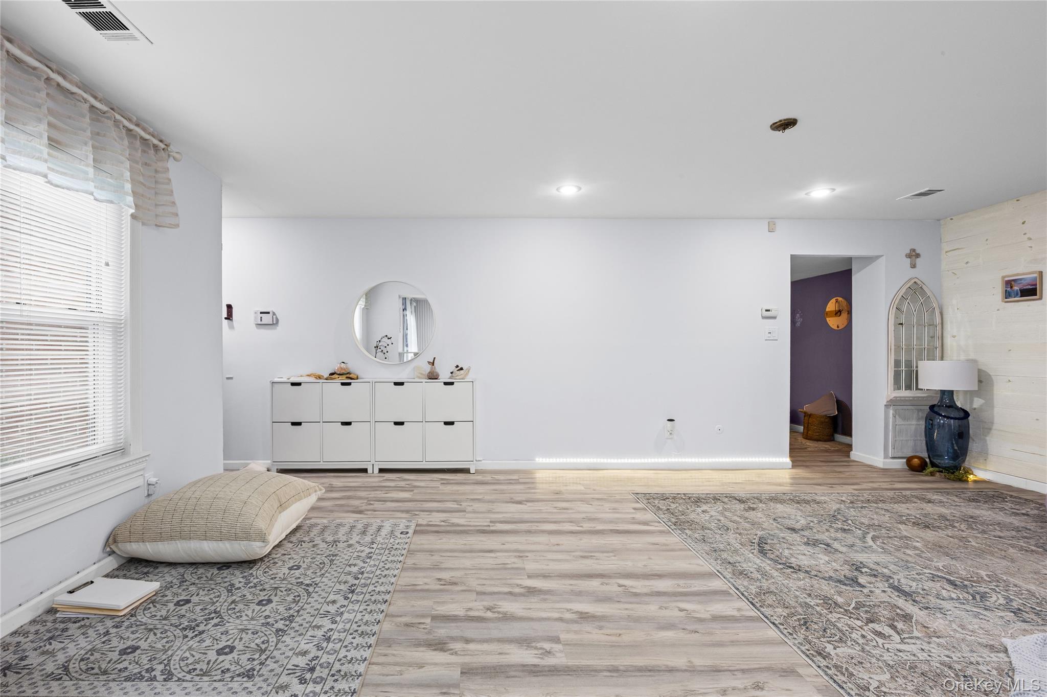 175 Main Avenue # 154, Wheatley Heights, NY 11798