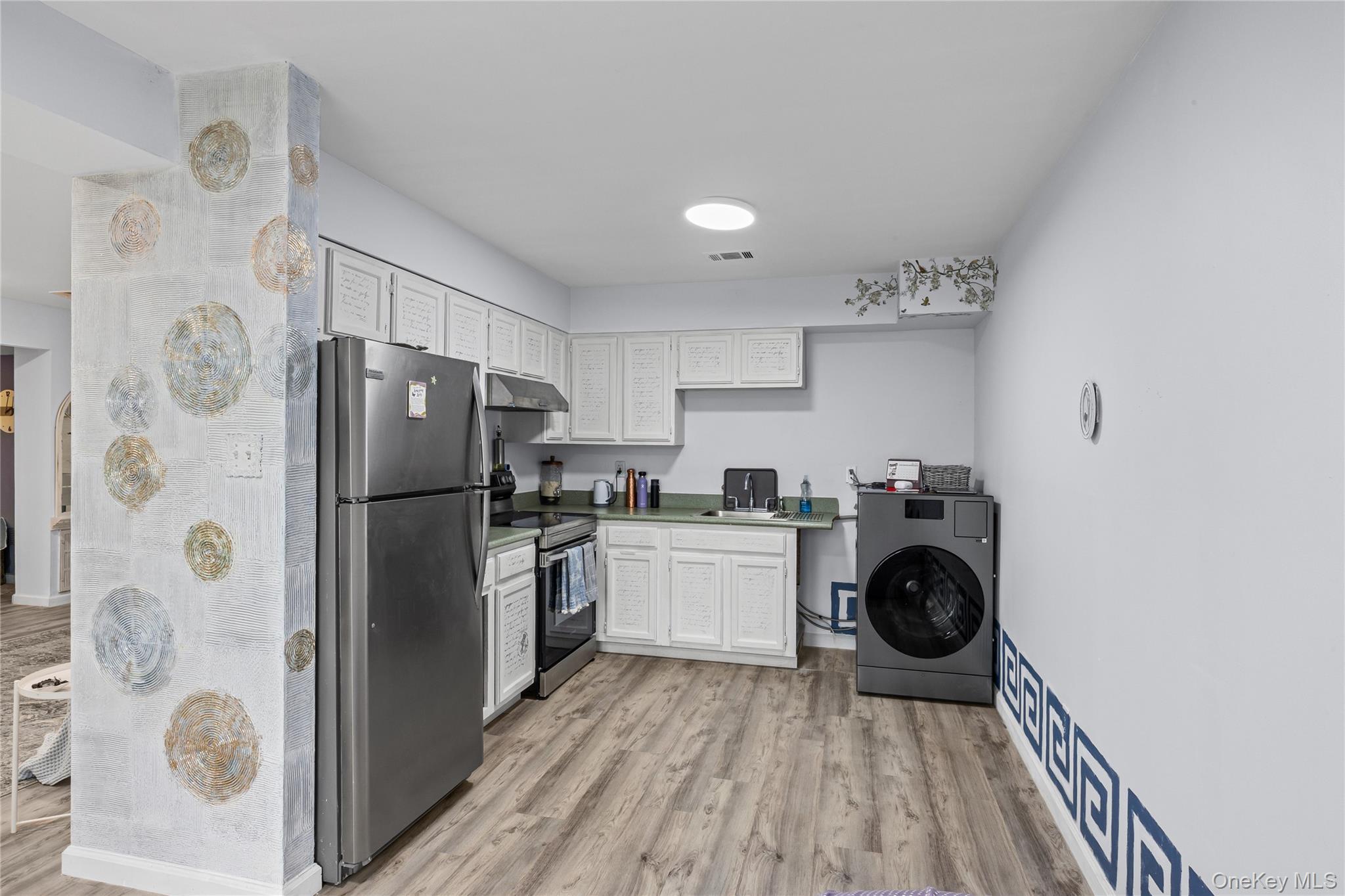 175 Main Avenue # 154, Wheatley Heights, NY 11798